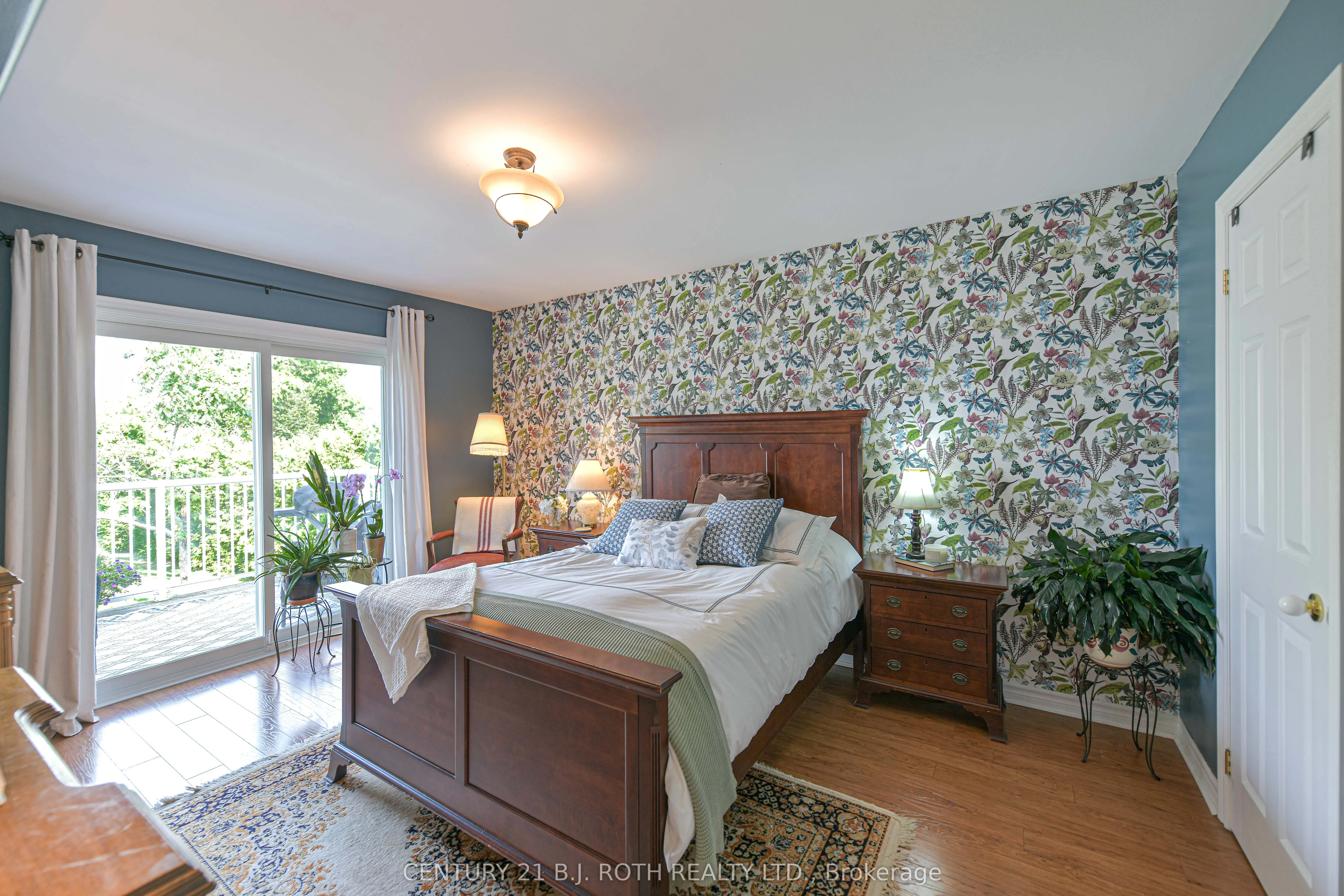 43 Creighton Street, #204