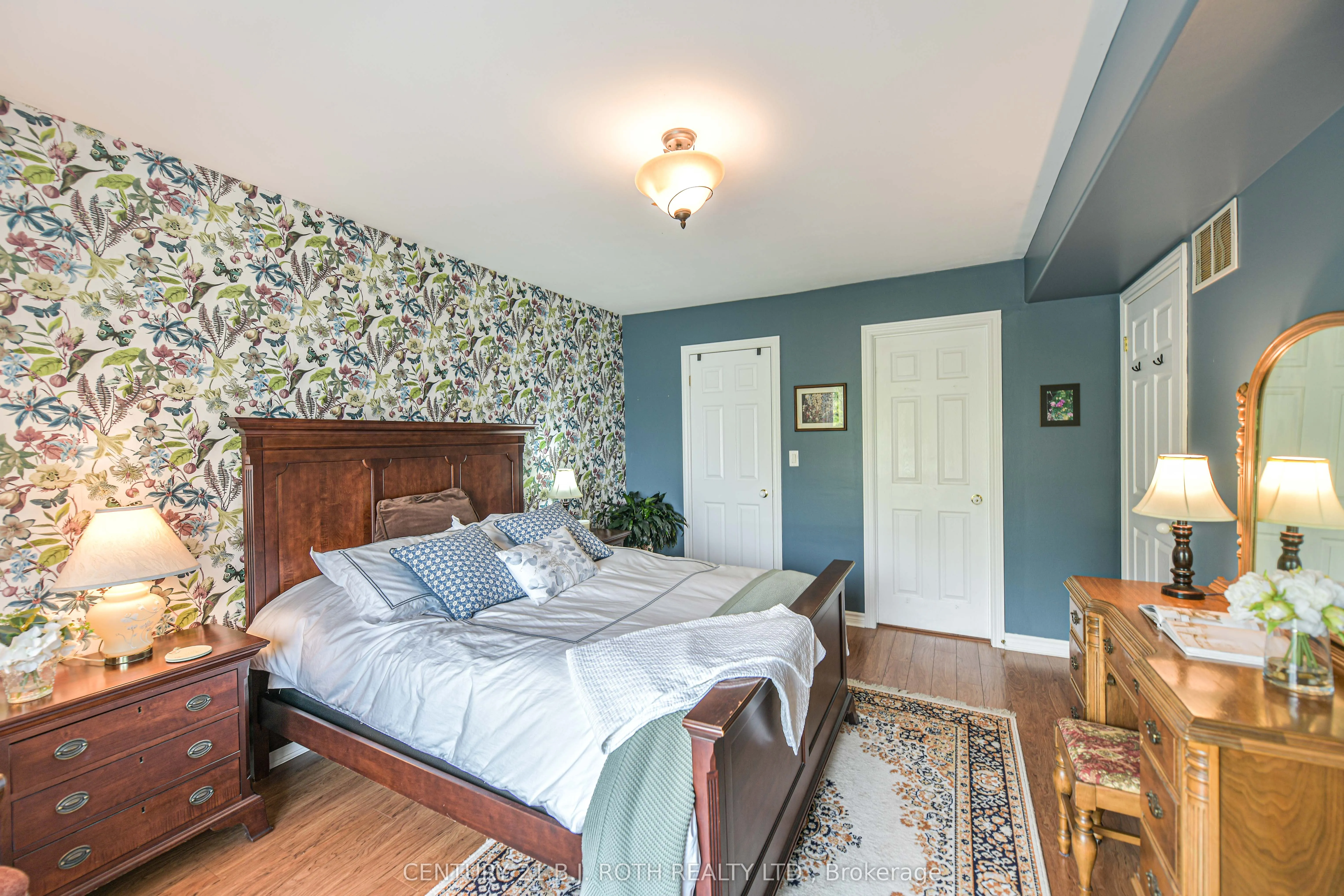 43 Creighton Street, #204