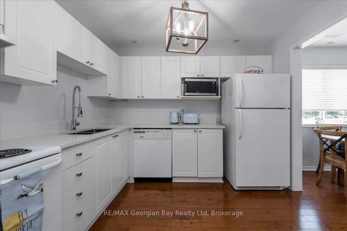 4 Beck Boulevard, #201