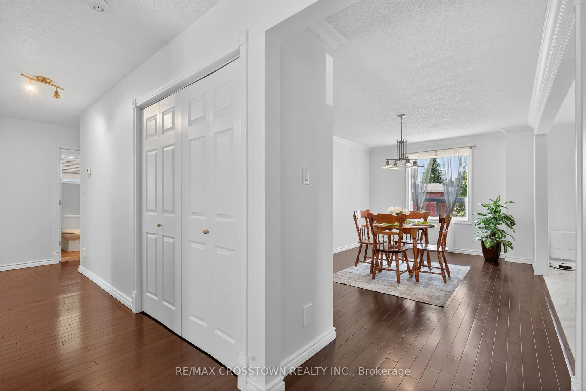 2 BIRCHMOUNT Circle