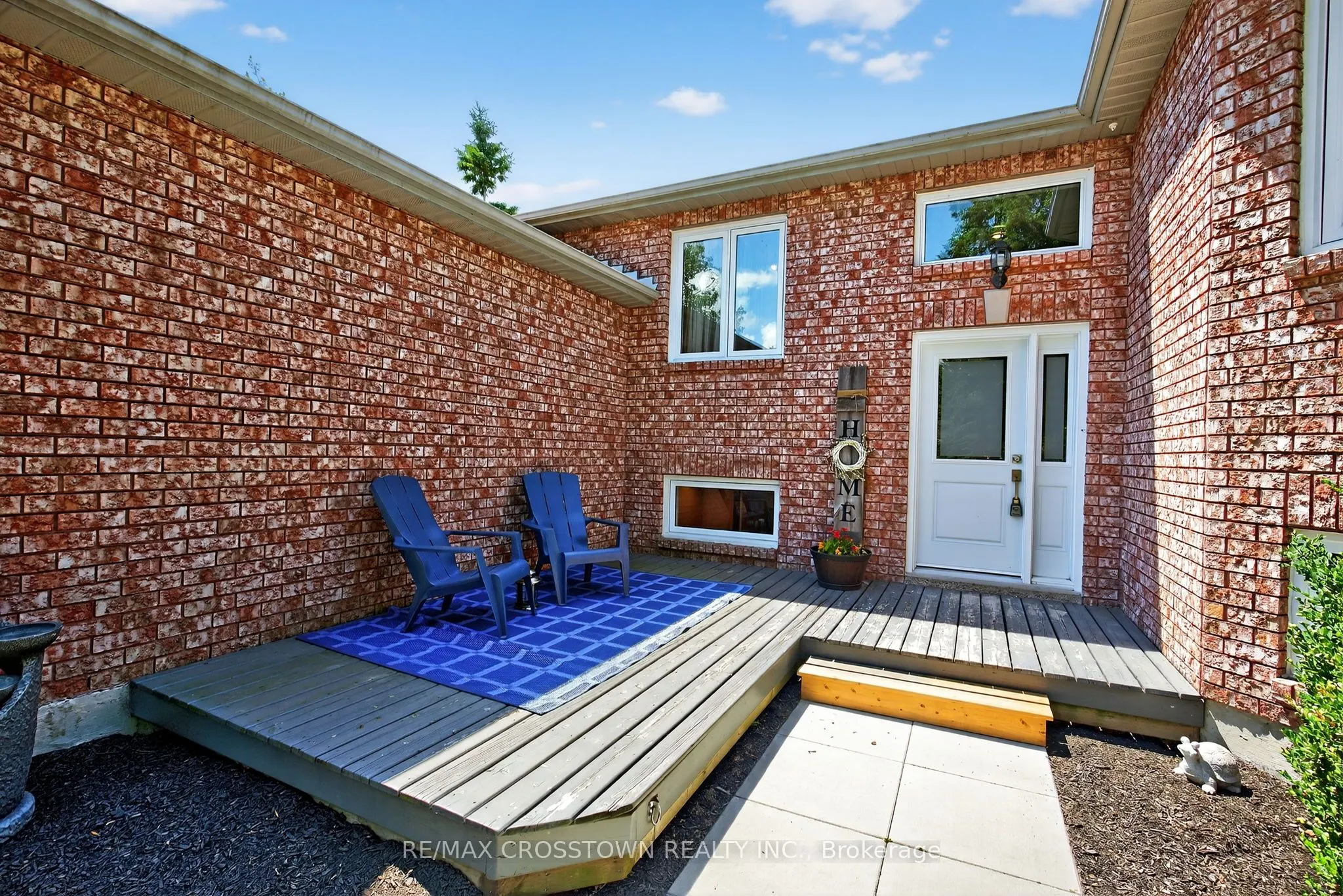 2 BIRCHMOUNT Circle
