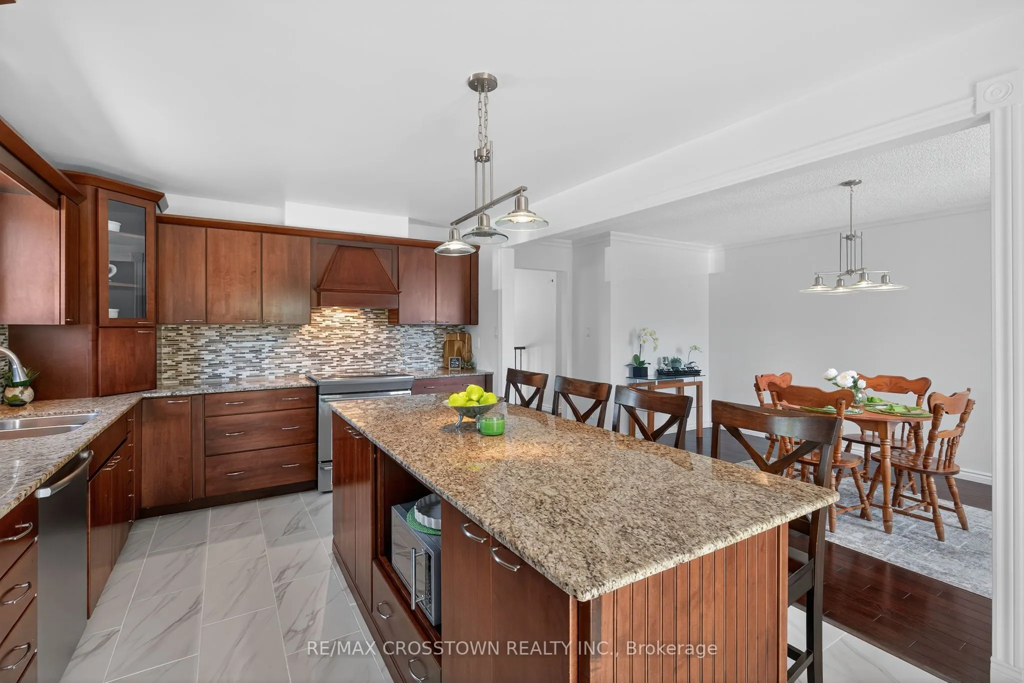 2 BIRCHMOUNT Circle