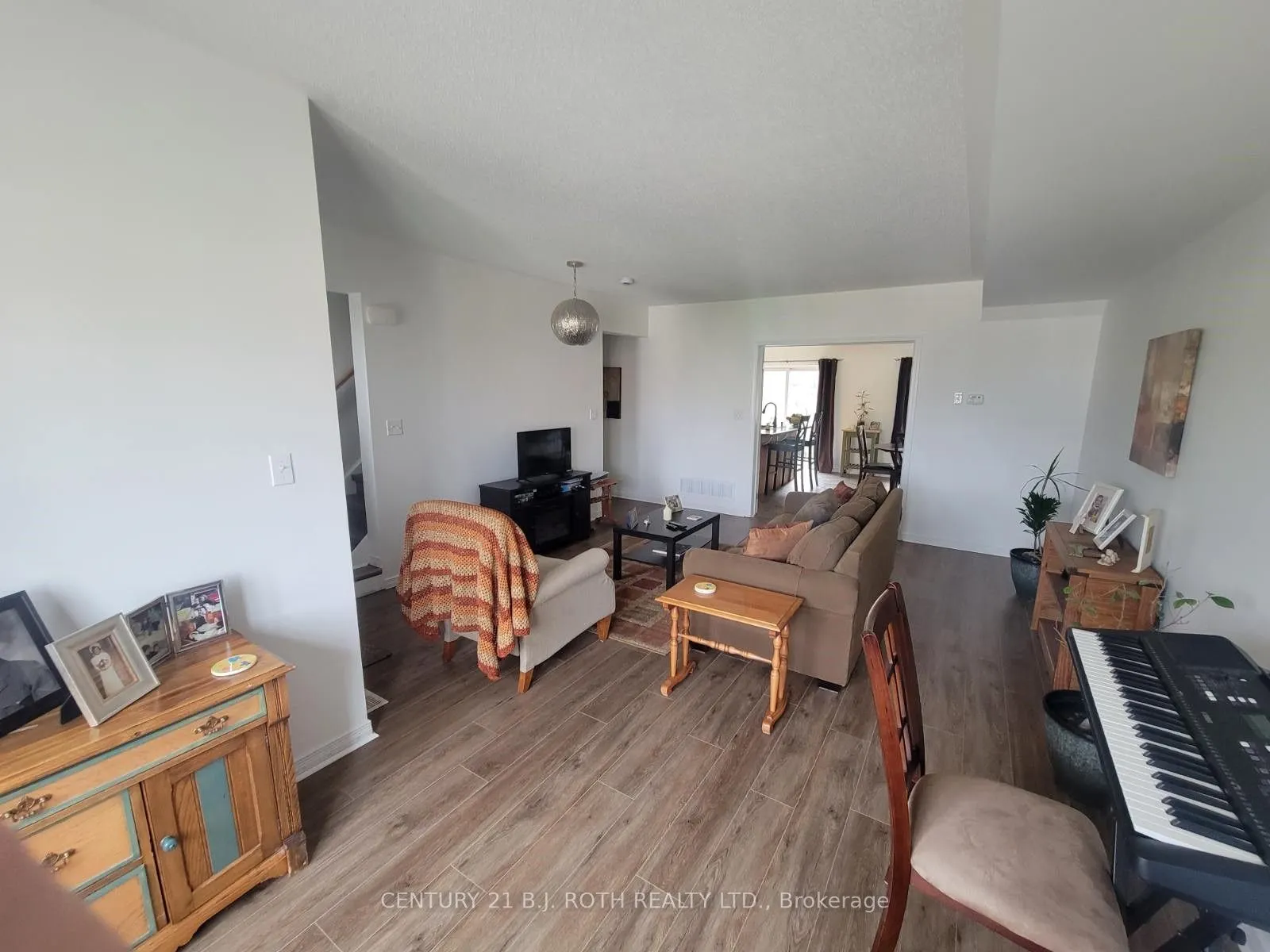 175 Stanley Street, #37