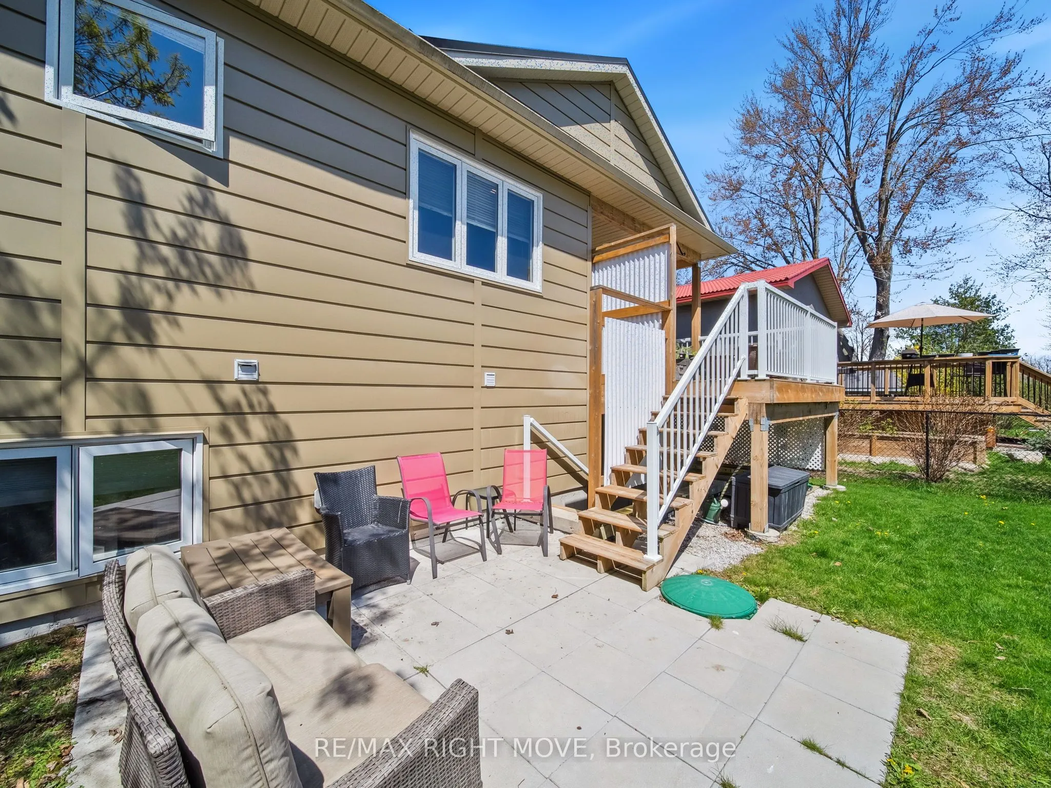 112B Creighton Street S, #2