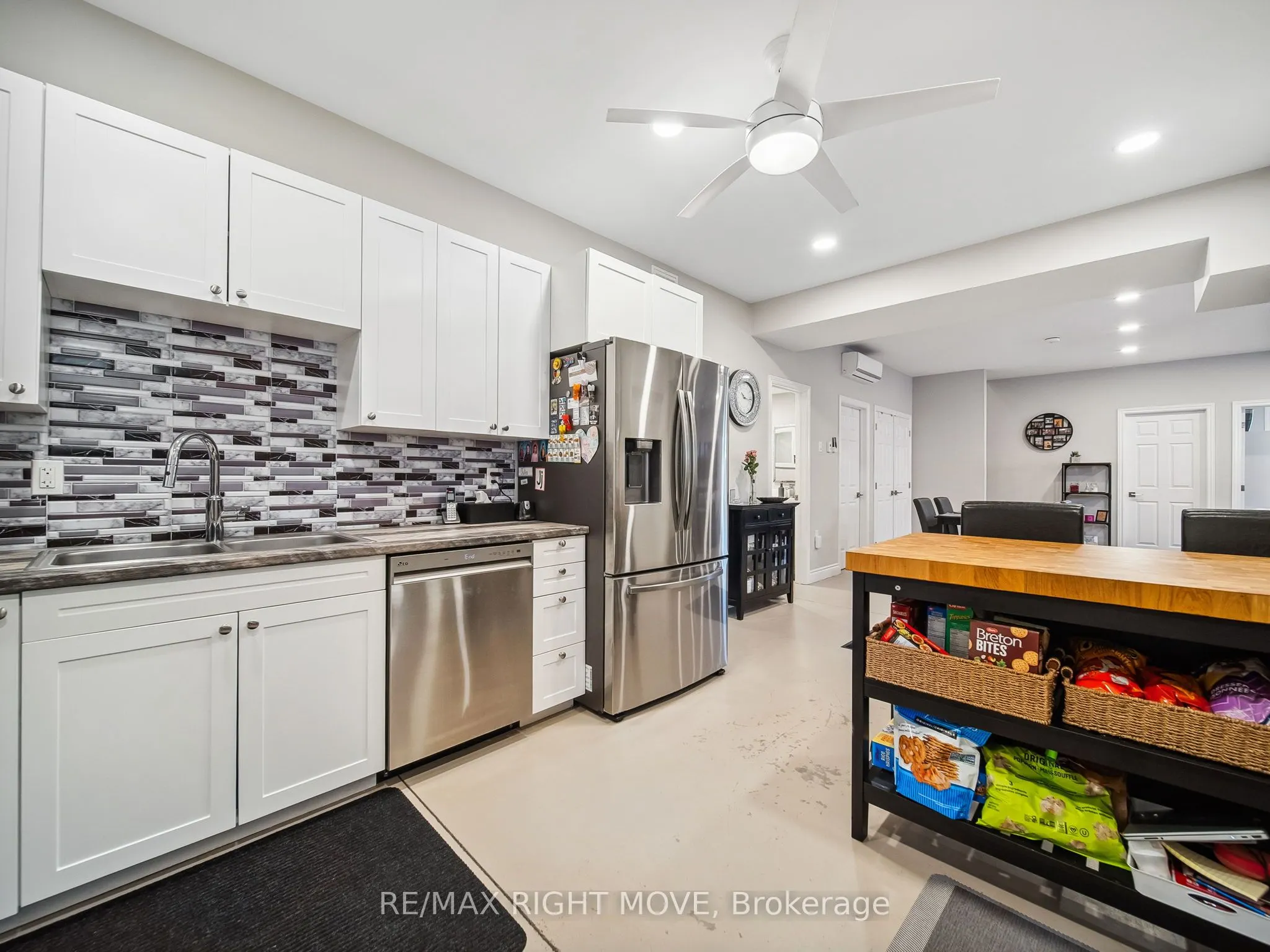 112B Creighton Street S, #2