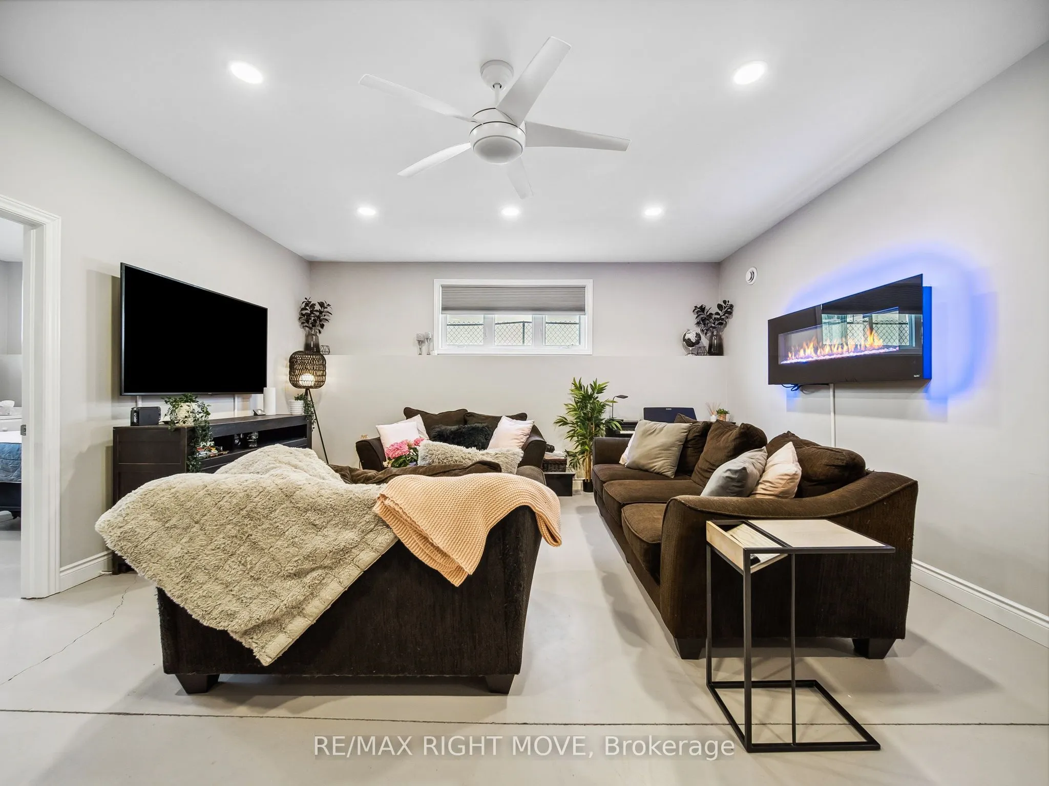 112B Creighton Street S, #2
