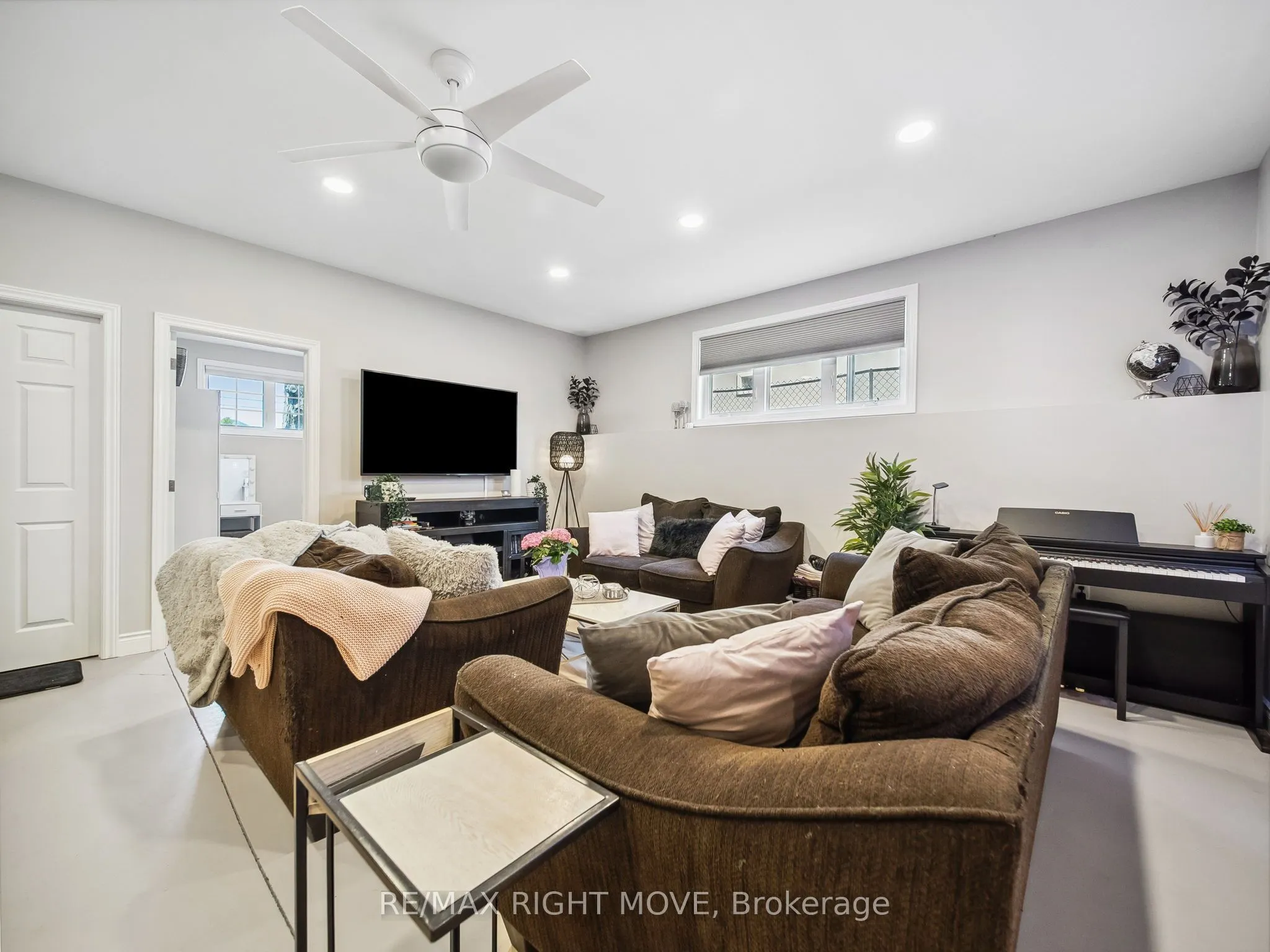 112B Creighton Street S, #2
