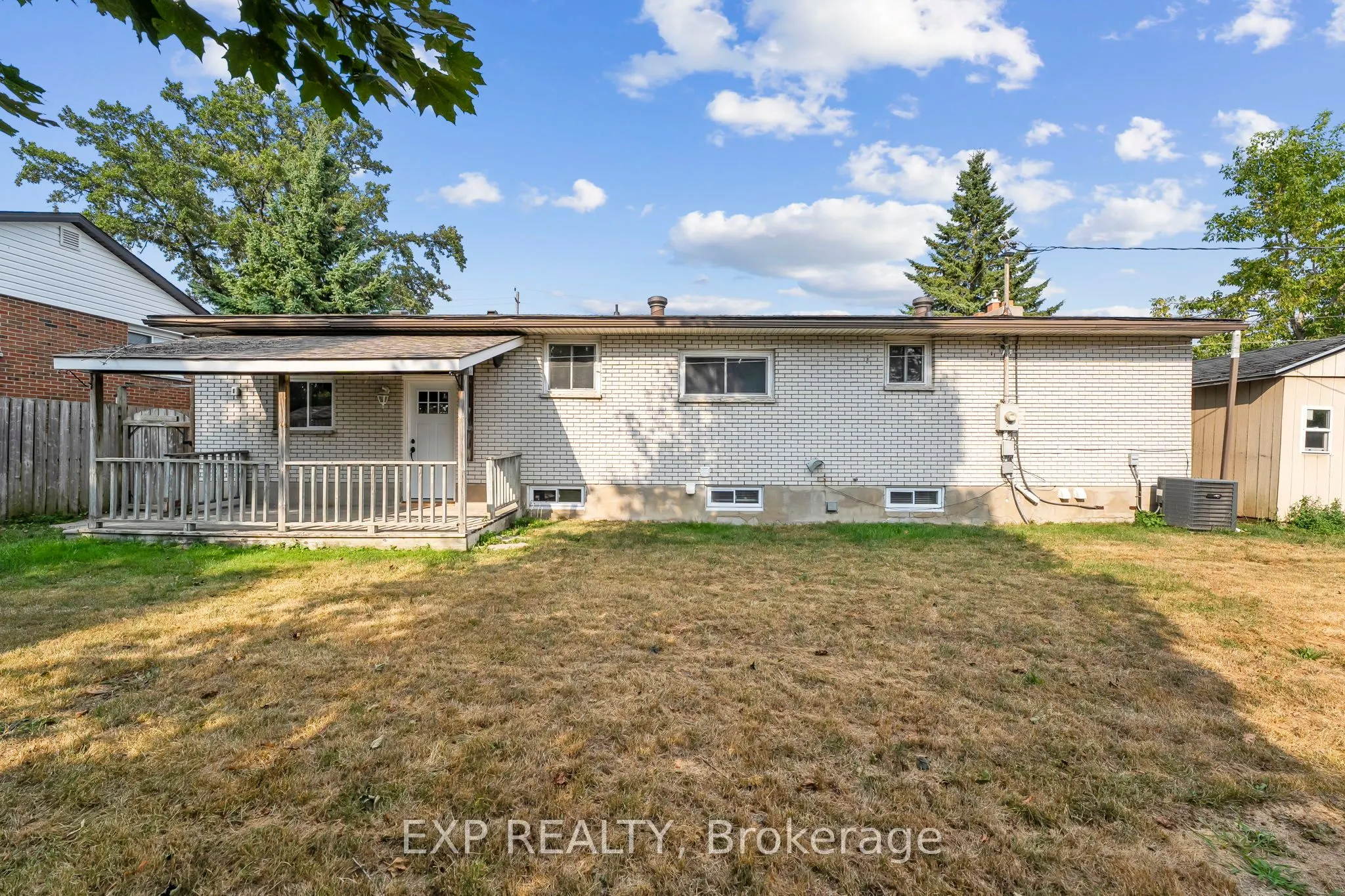 143 Westmount Drive N