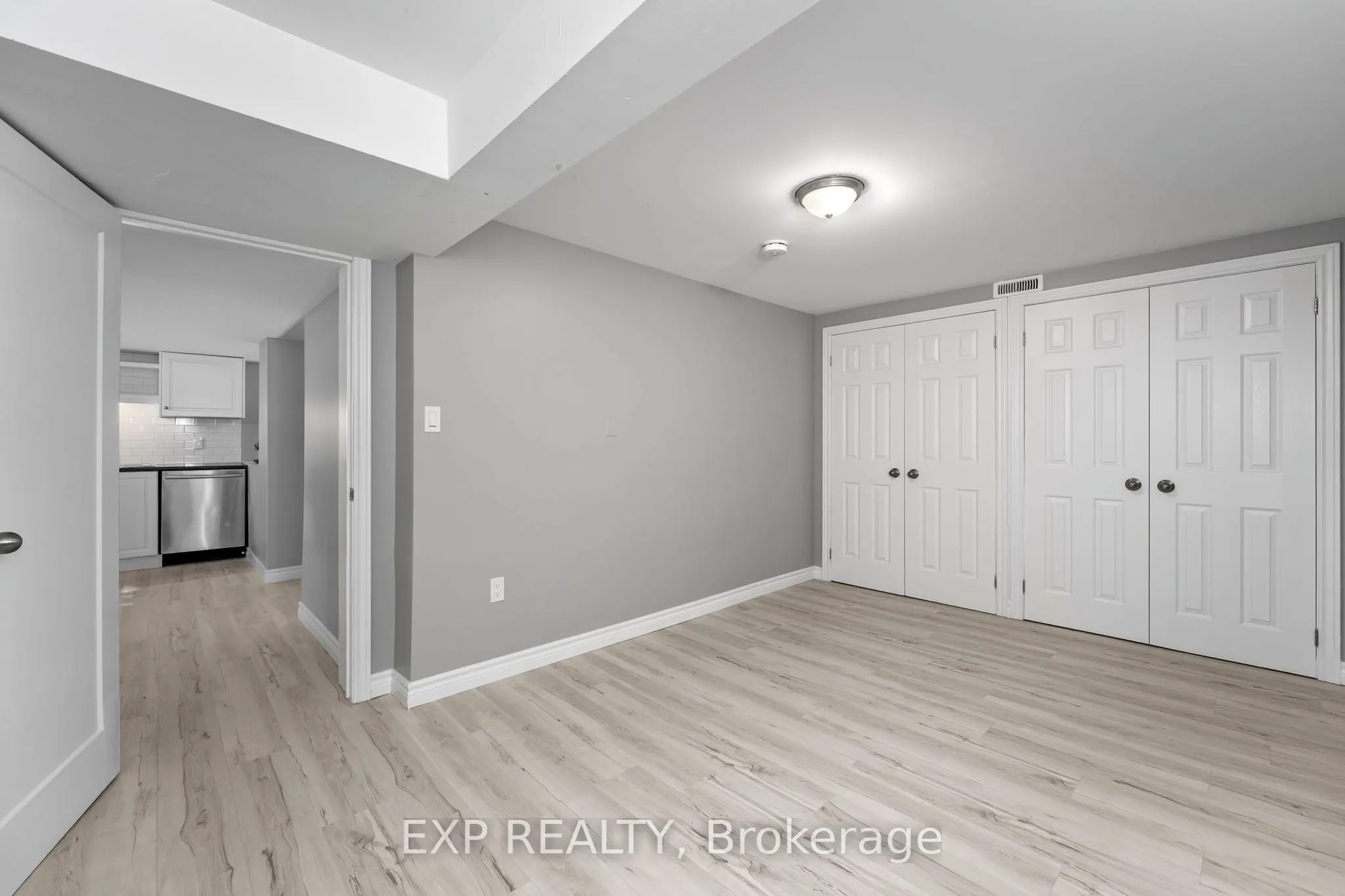 143 Westmount Drive N