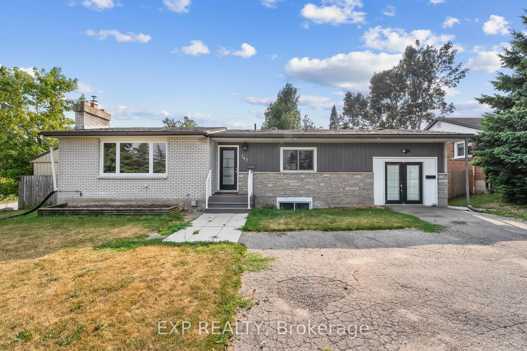 143 Westmount Drive N