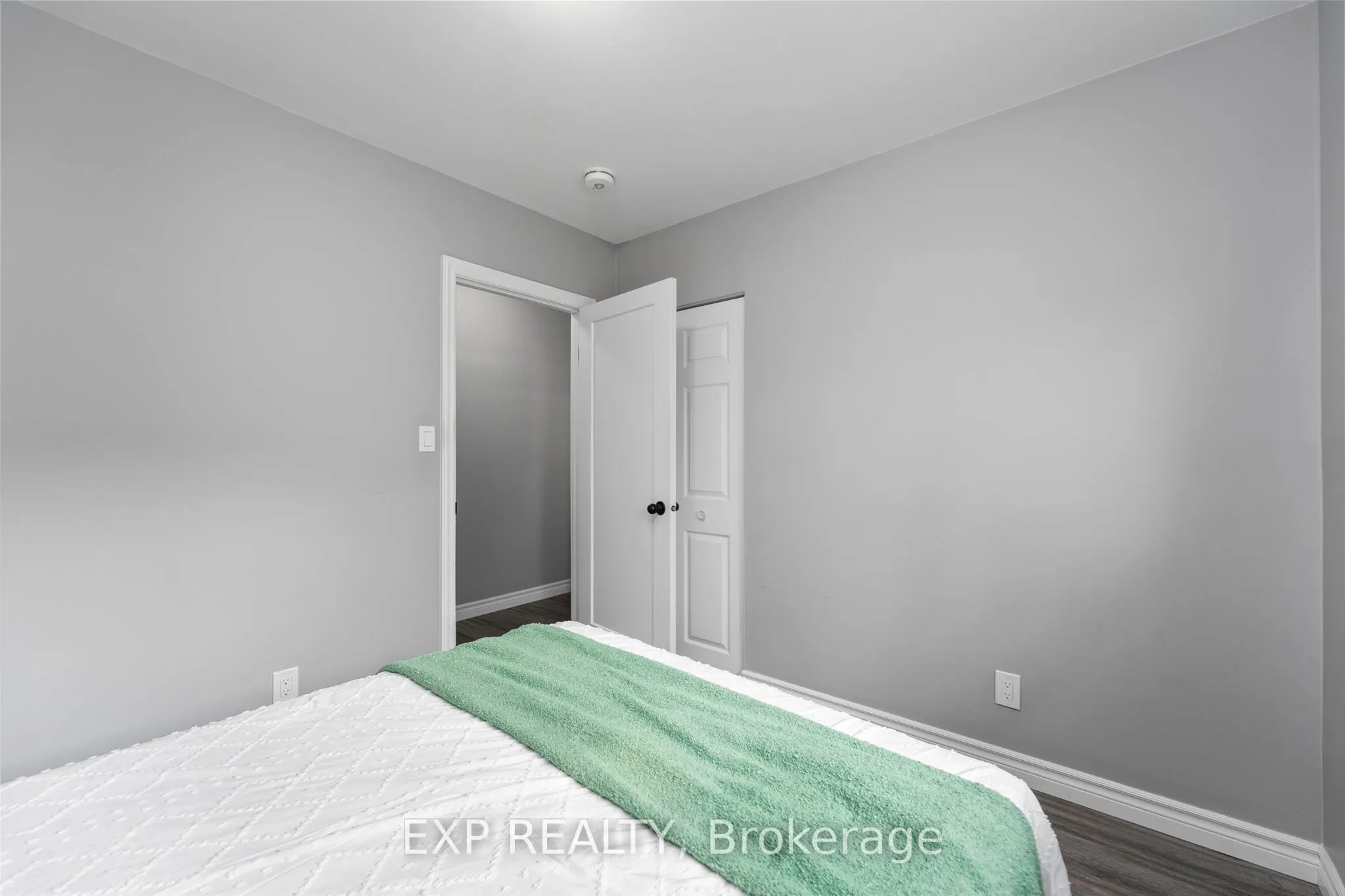 143 Westmount Drive N