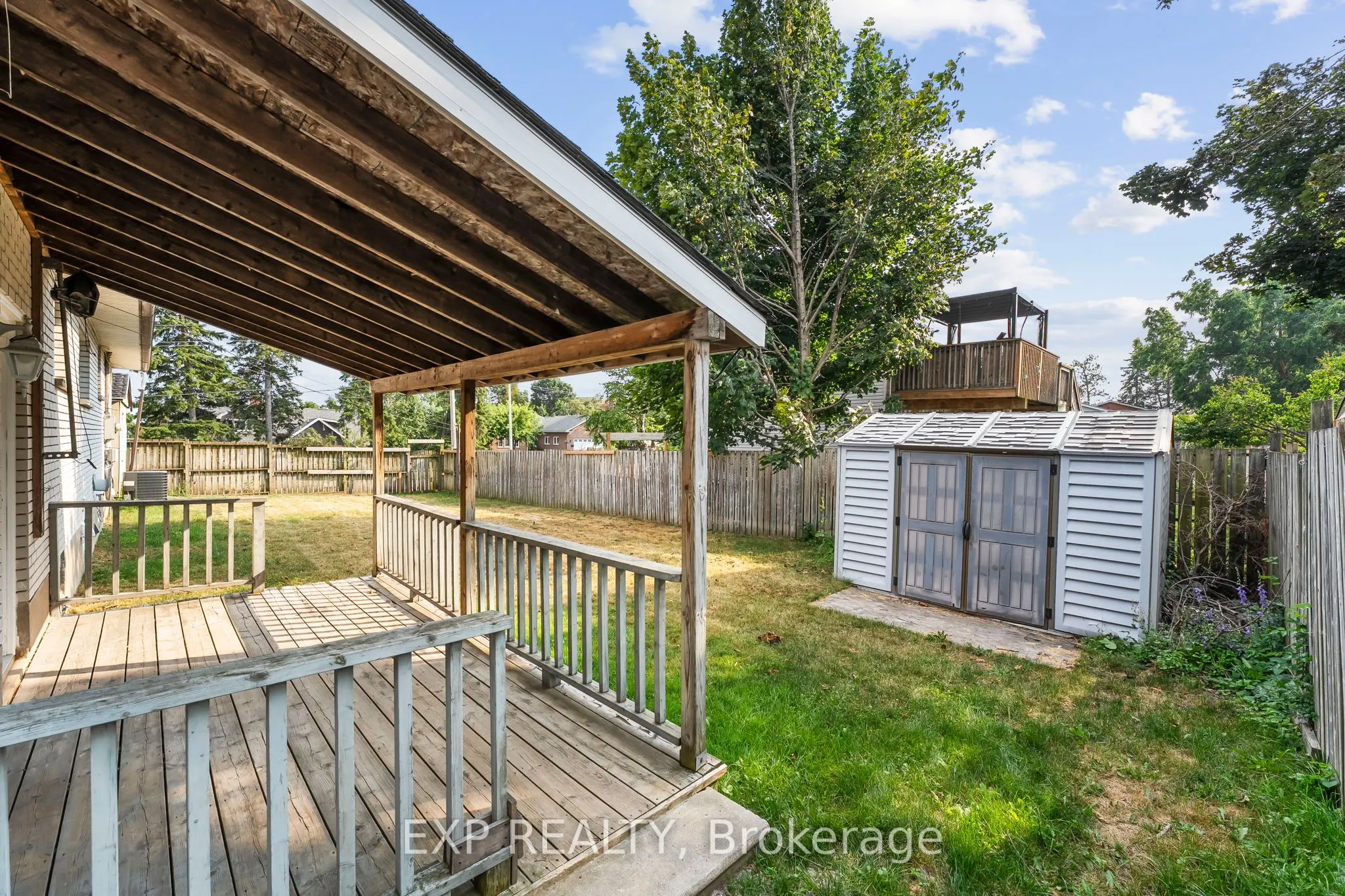 143 Westmount Drive N