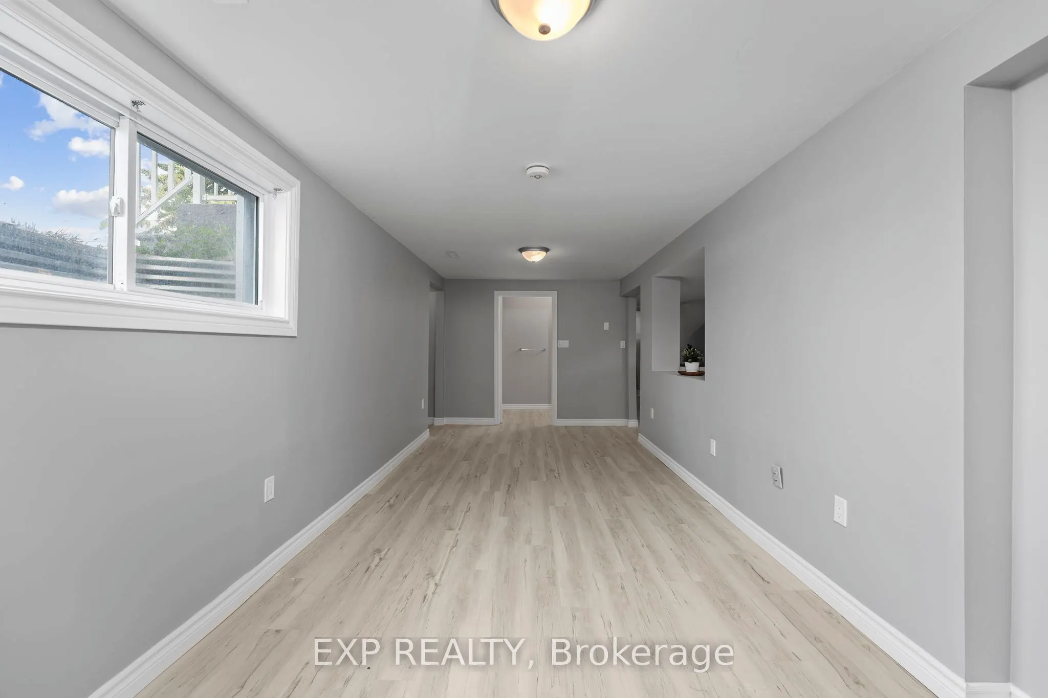 143 Westmount Drive N