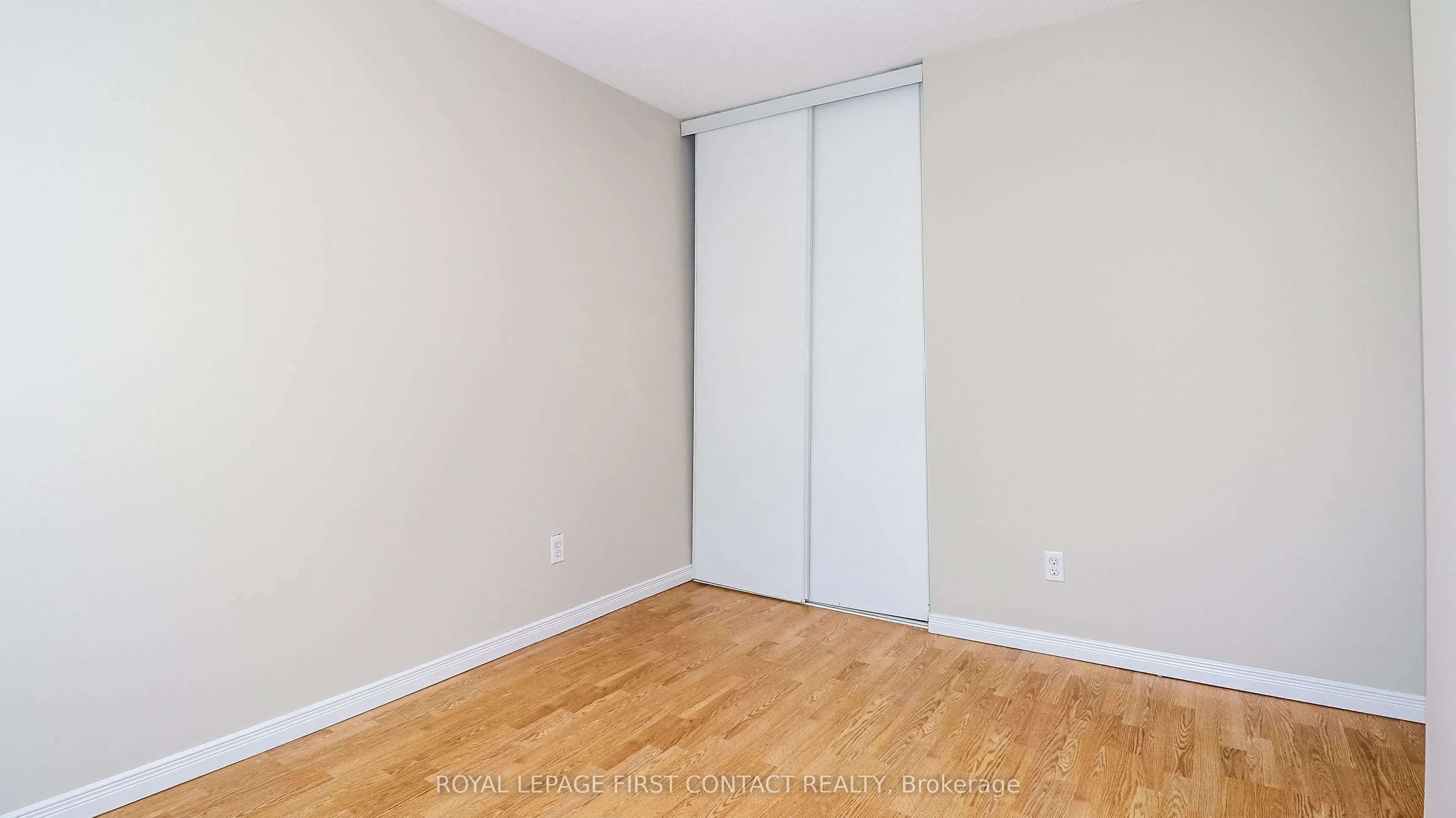 1095 Mississaga Street W, #76