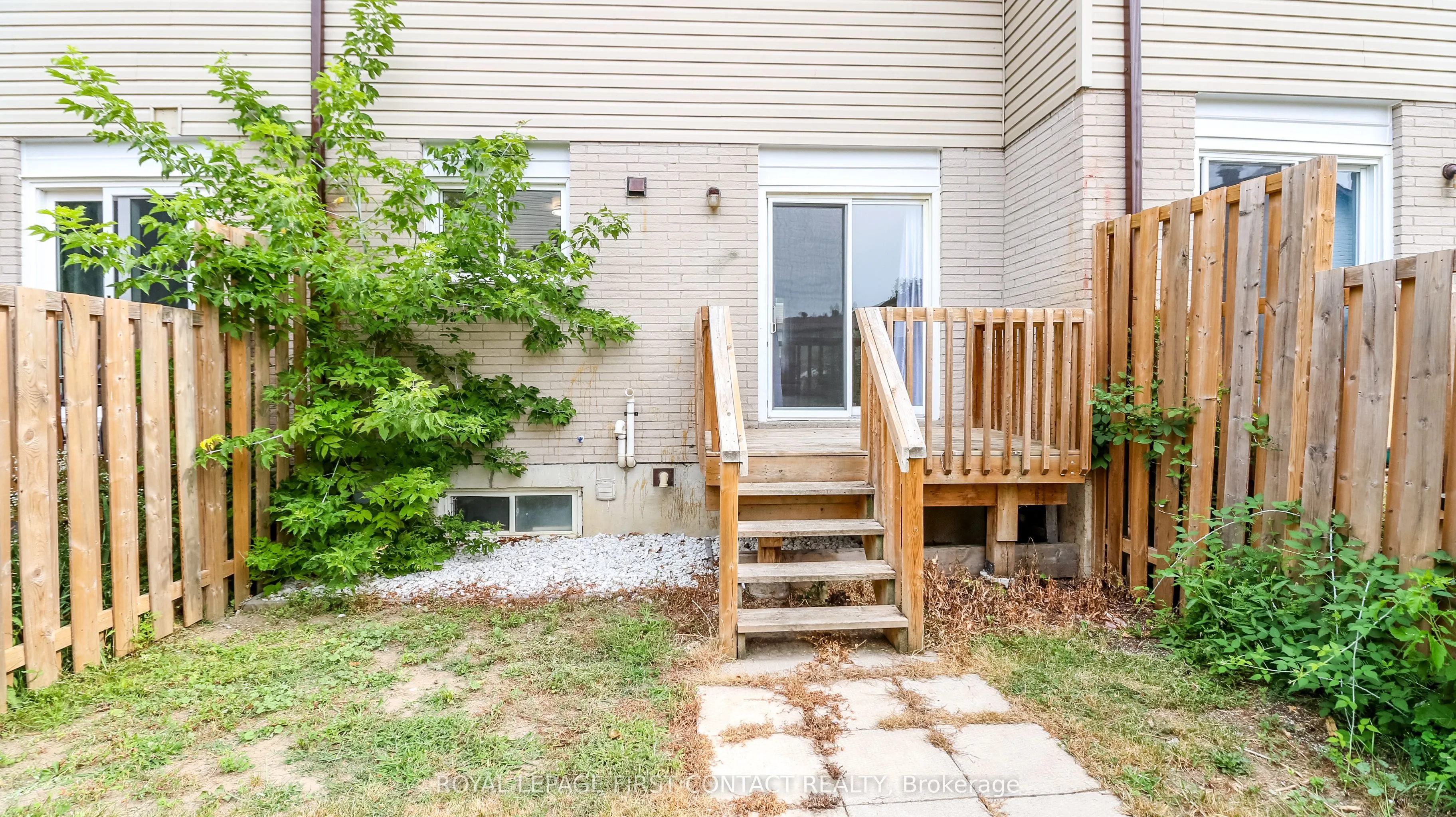1095 Mississaga Street W, #76