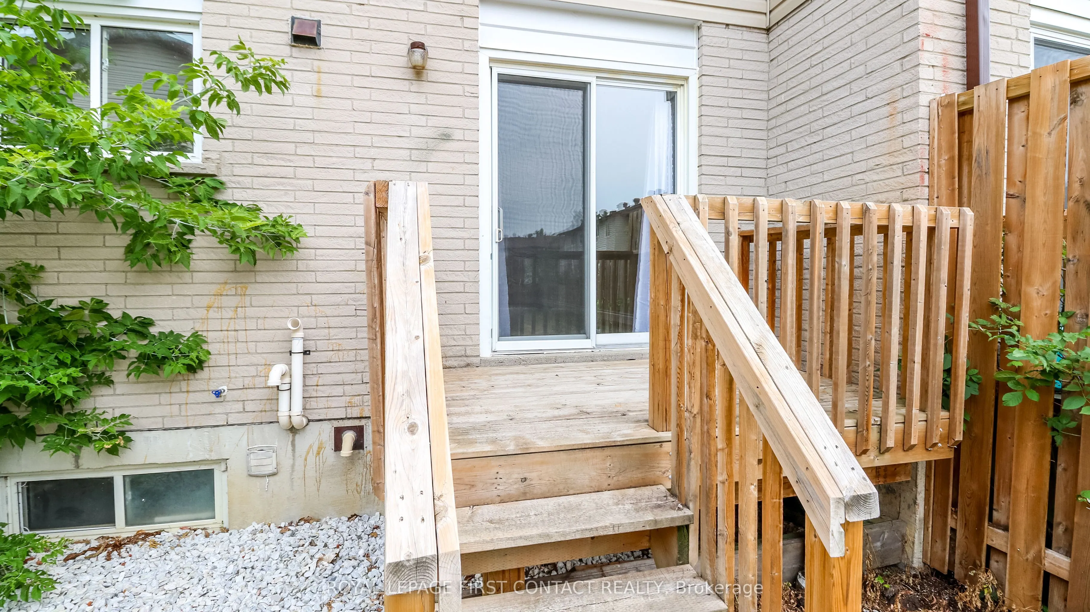 1095 Mississaga Street W, #76