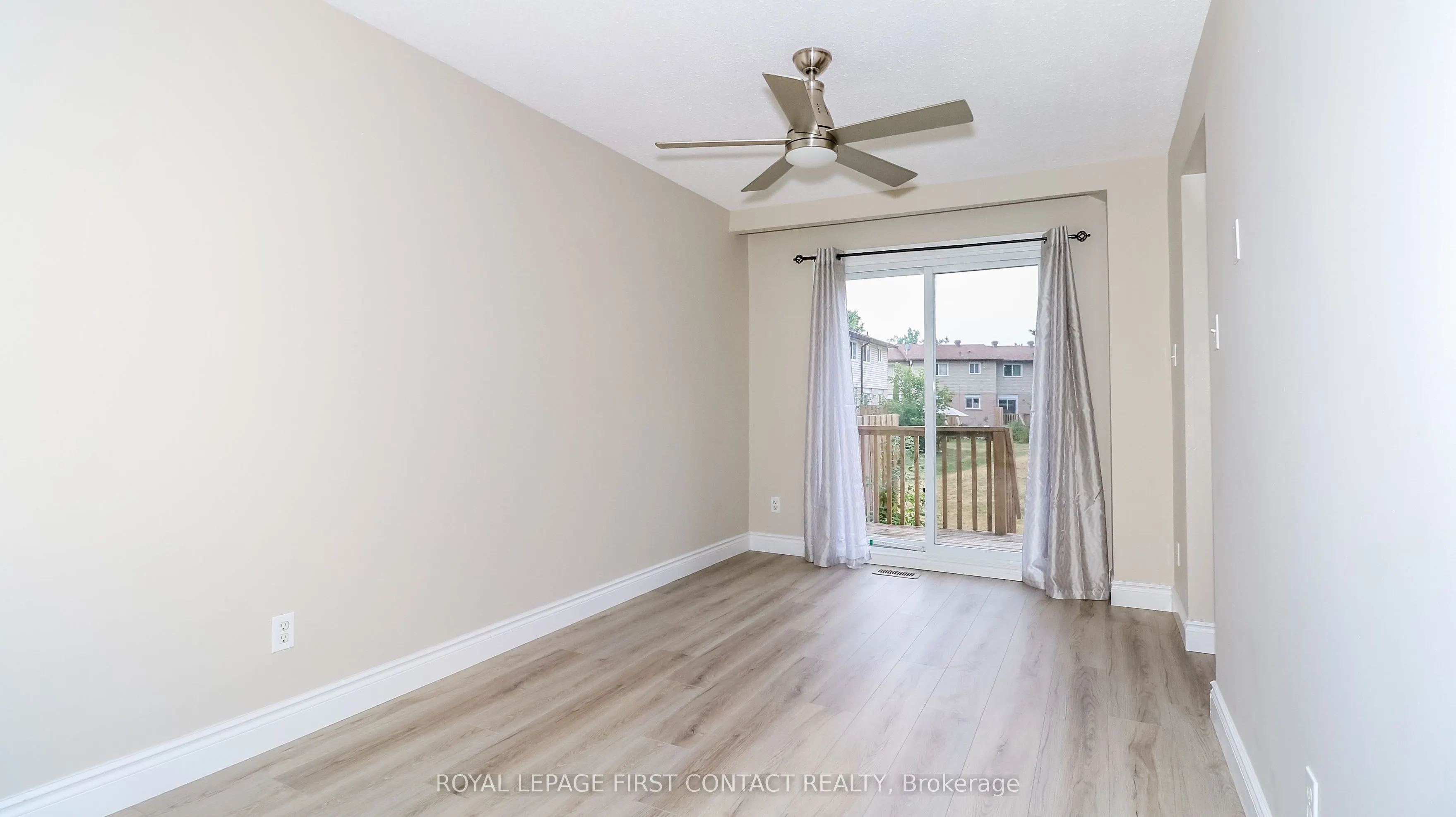 1095 Mississaga Street W, #76