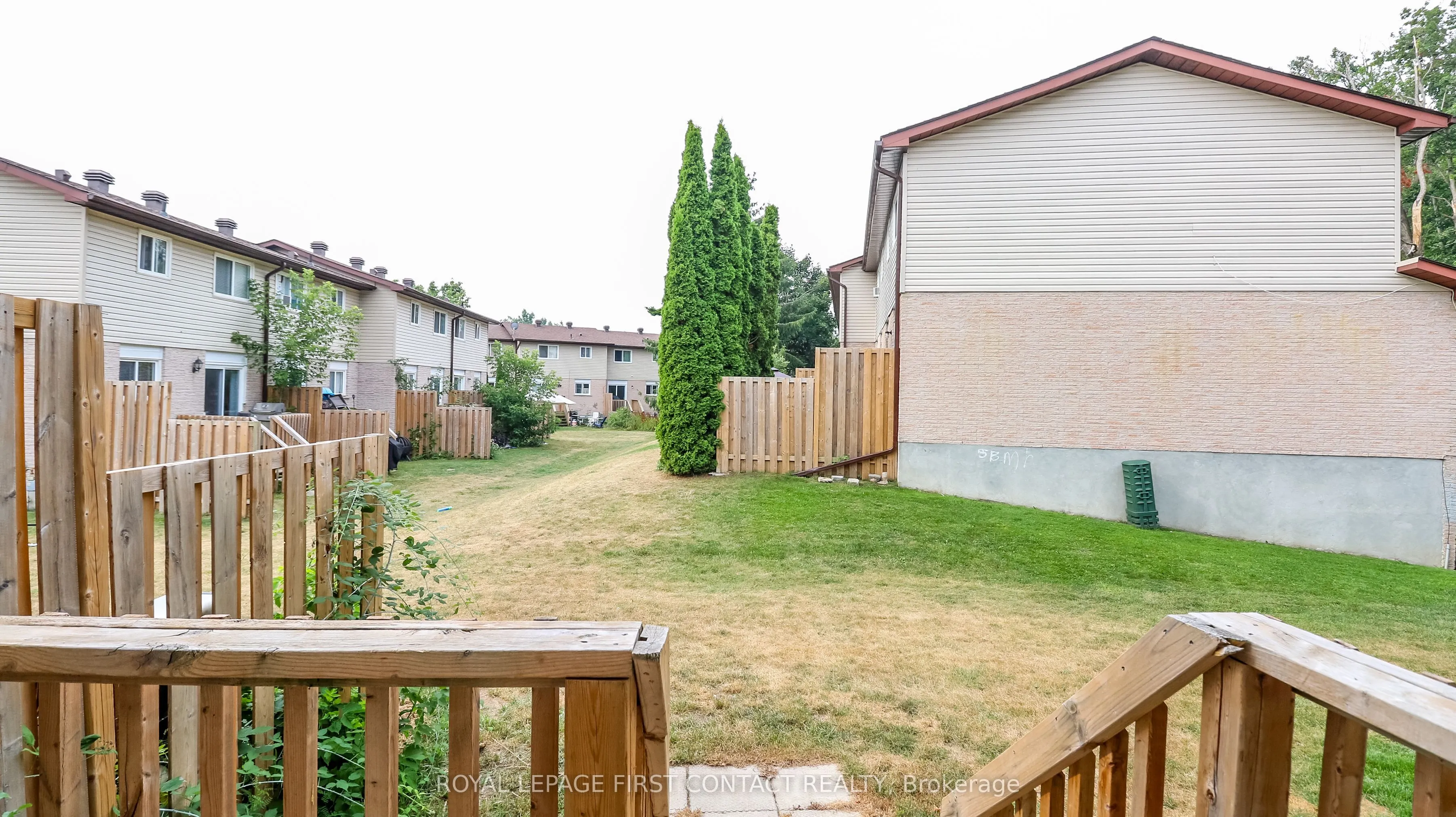1095 Mississaga Street W, #76