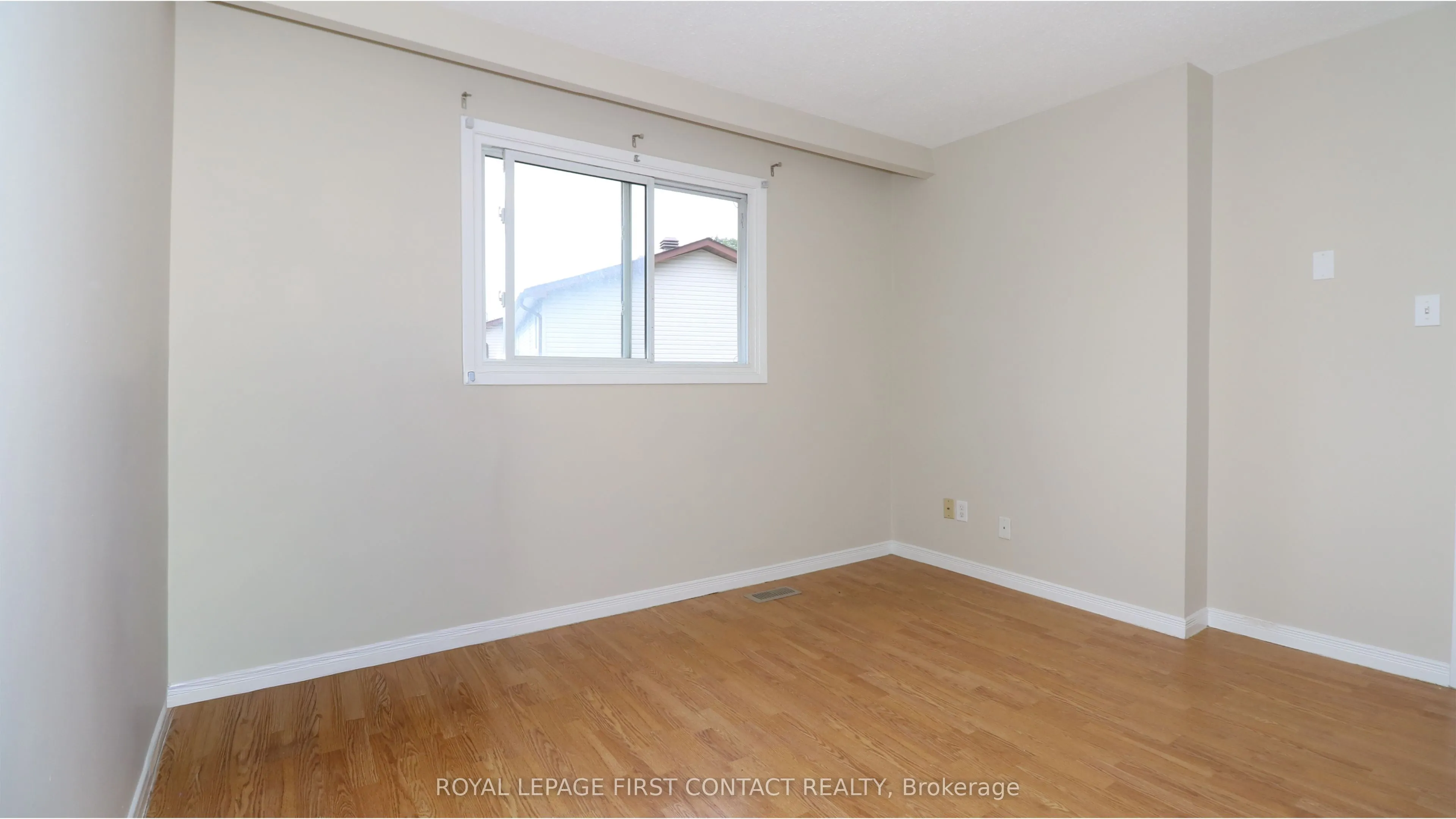 1095 Mississaga Street W, #76