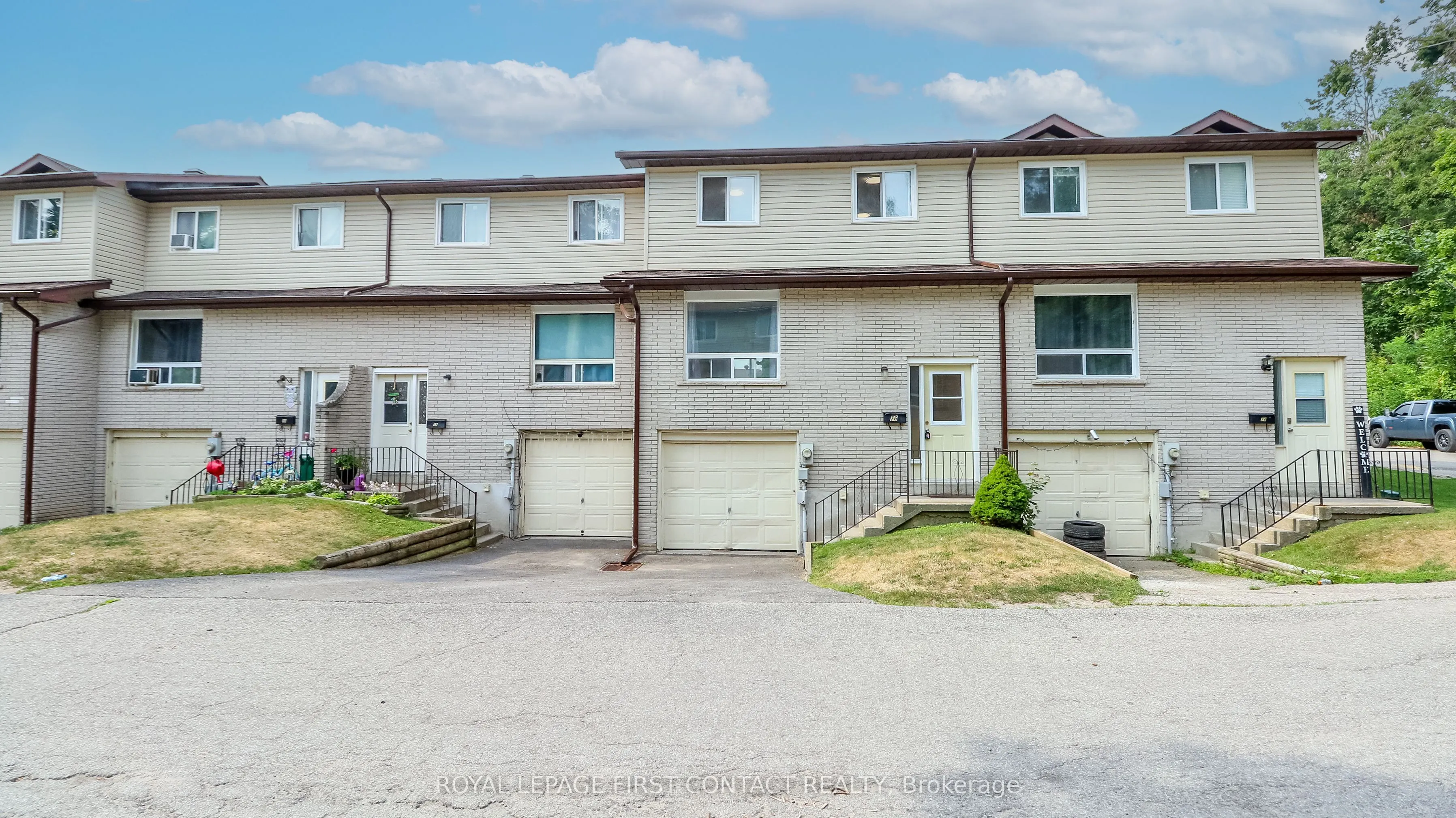 1095 Mississaga Street W, #76