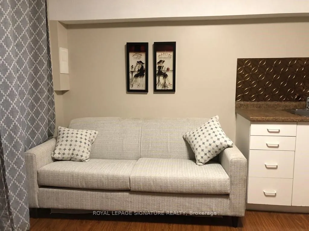 734 Shore Lane, #1