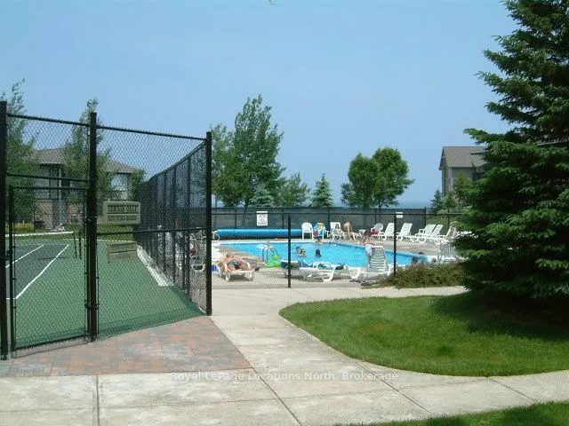 638 Johnston Park Avenue, #3