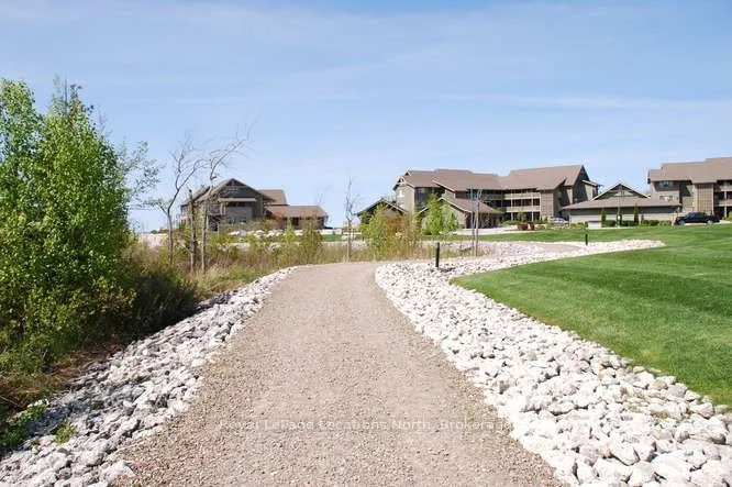 638 Johnston Park Avenue, #3
