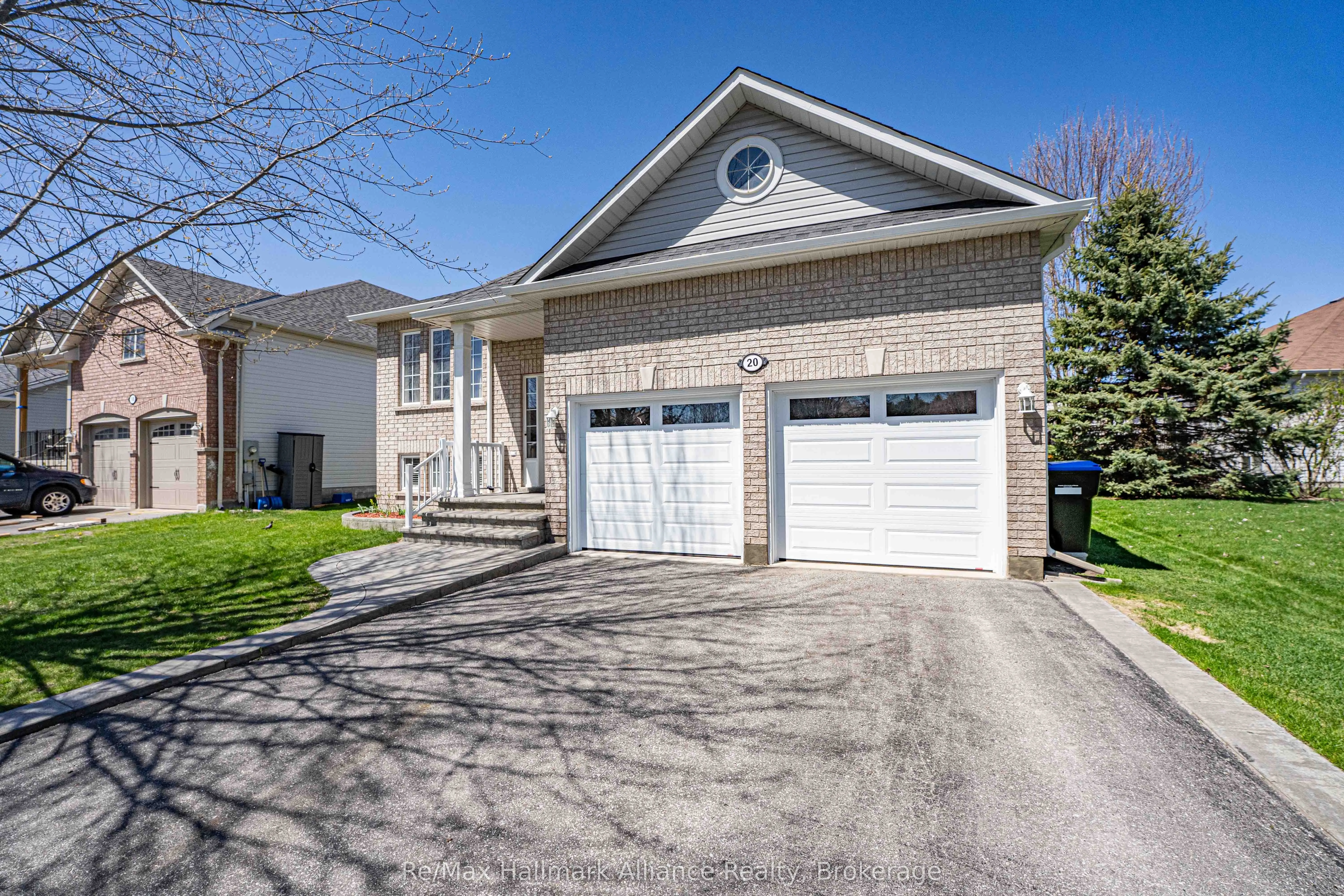 20 Meadowood Drive