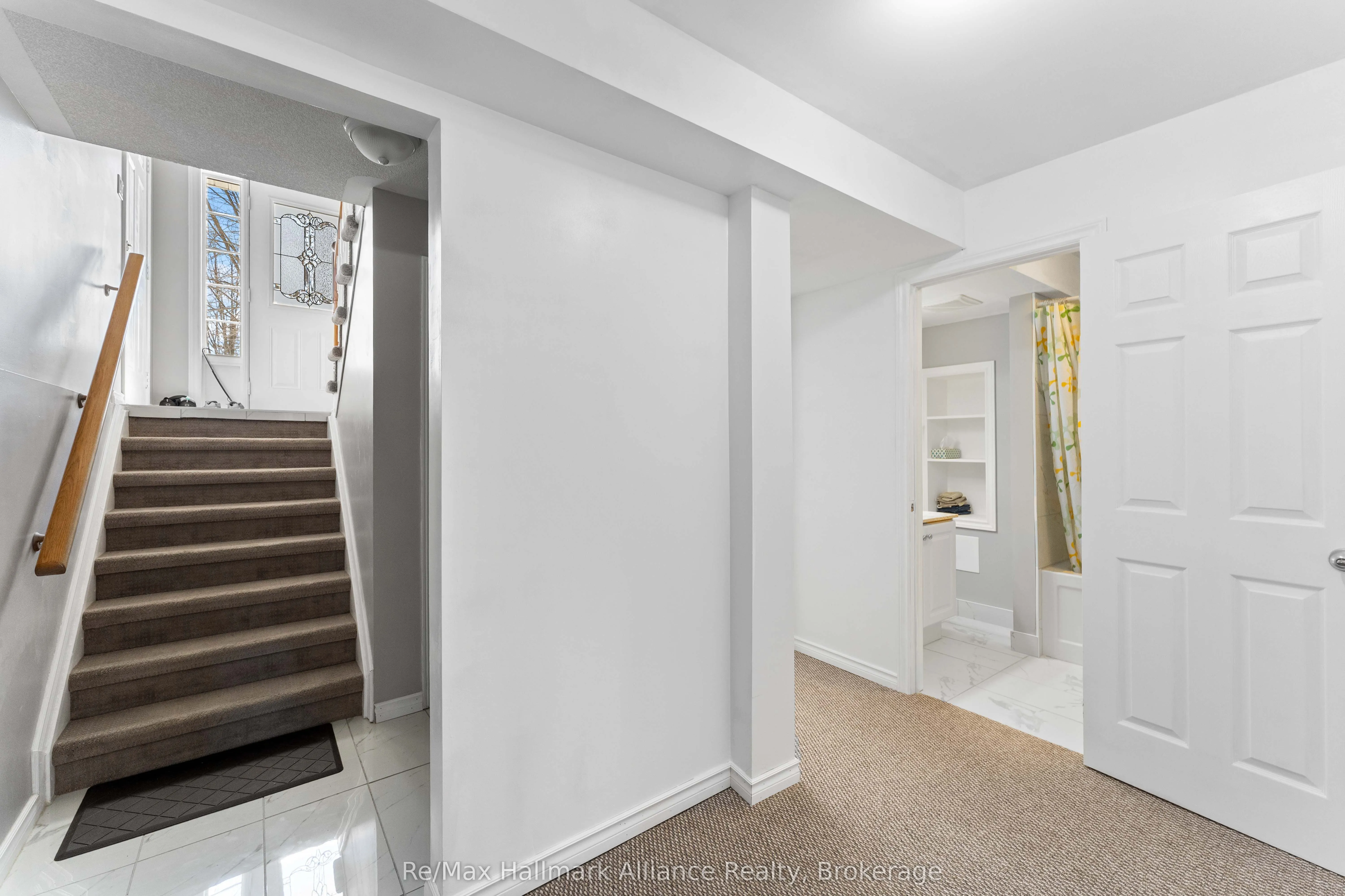 20 Meadowood Drive