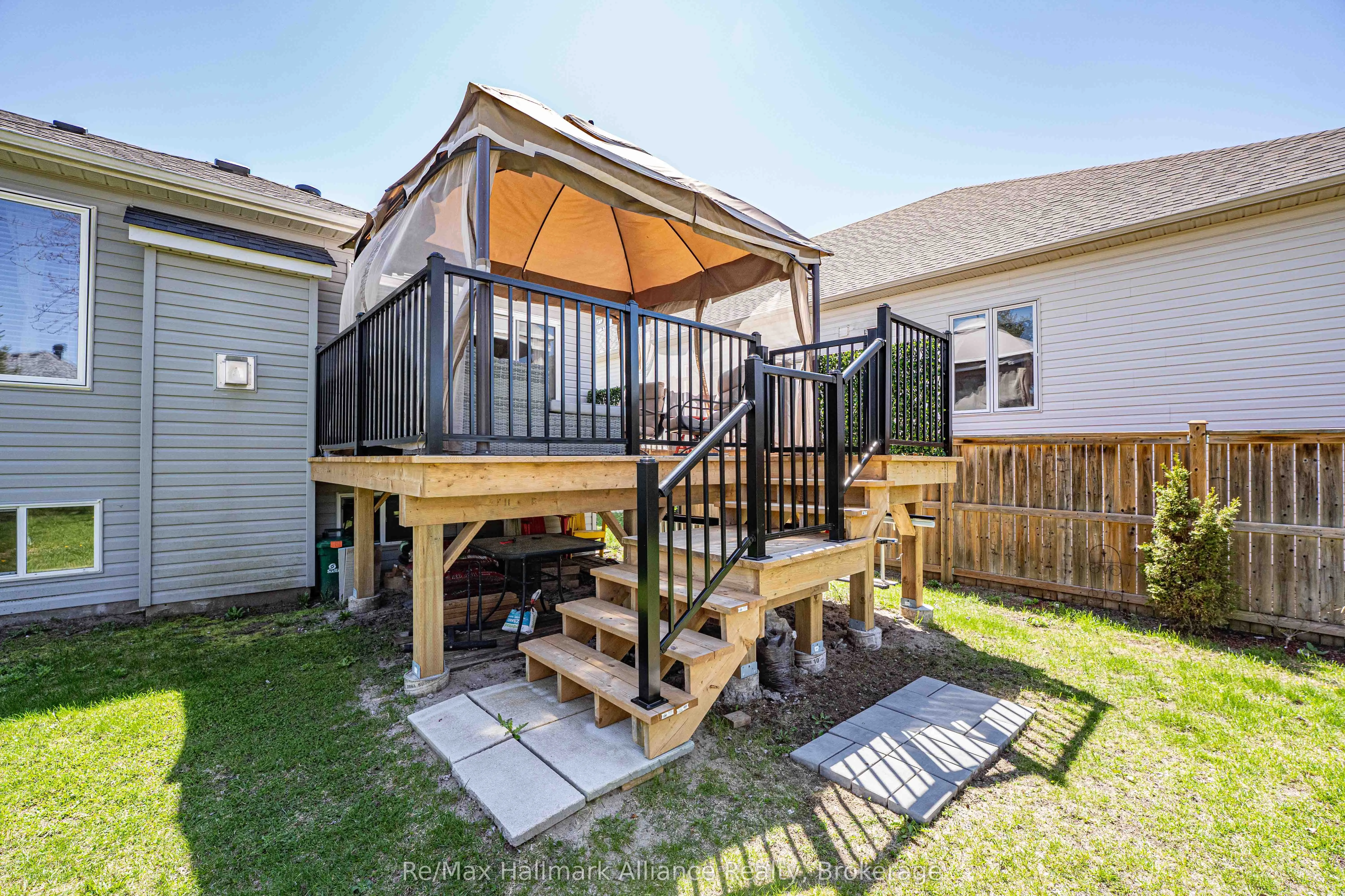 20 Meadowood Drive