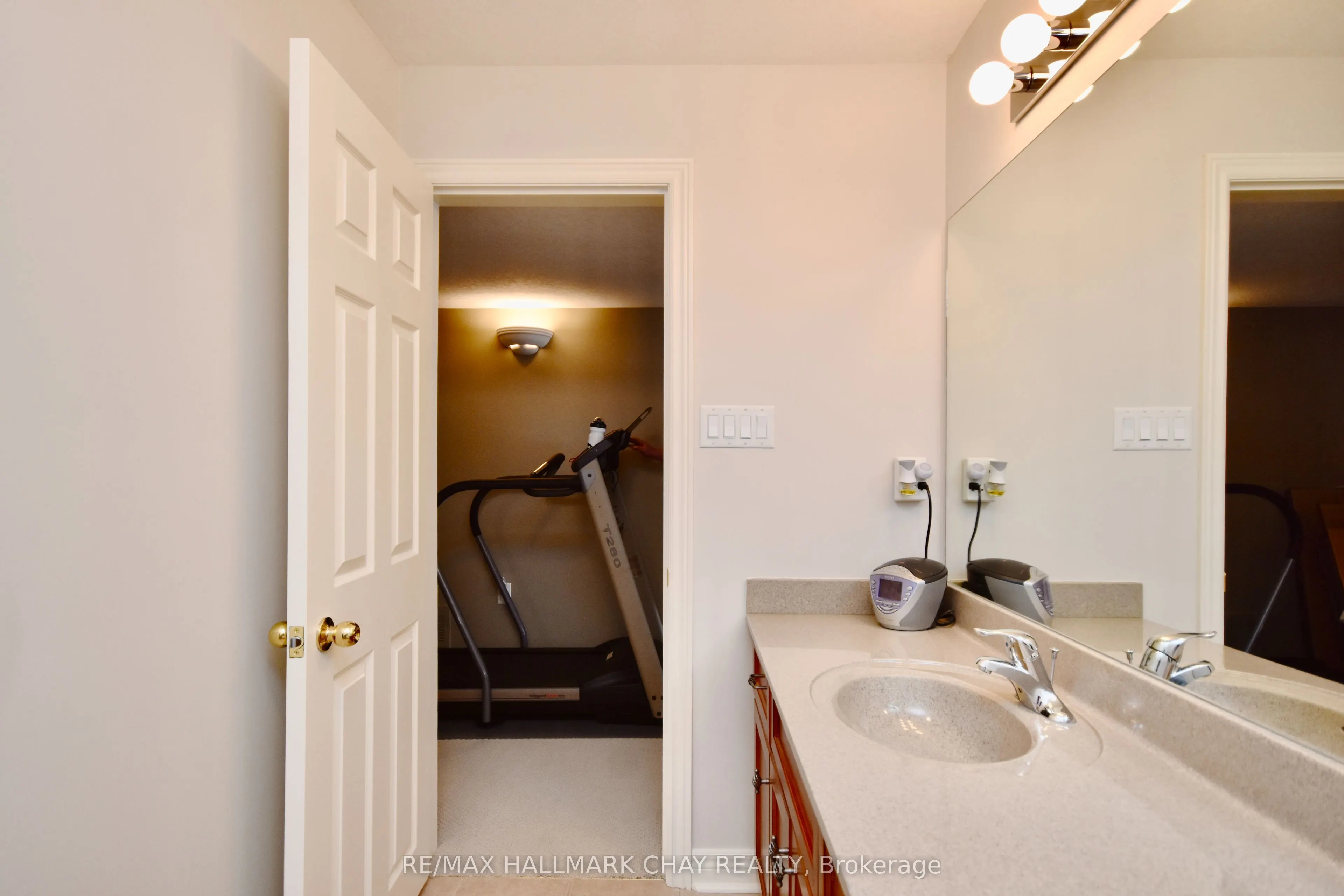 167 Crompton Drive