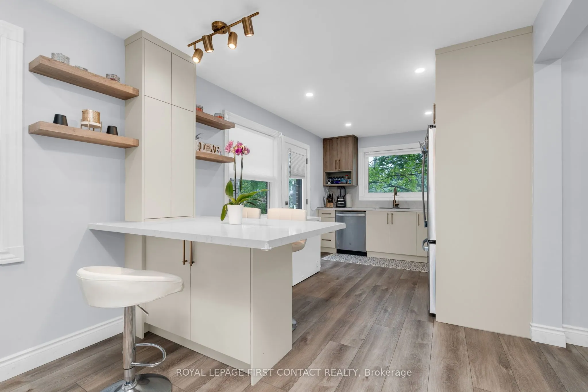 26 Ottaway Avenue