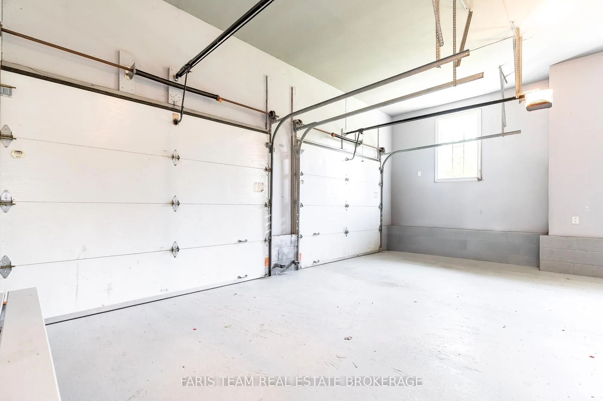 34 Concession Road 8 E