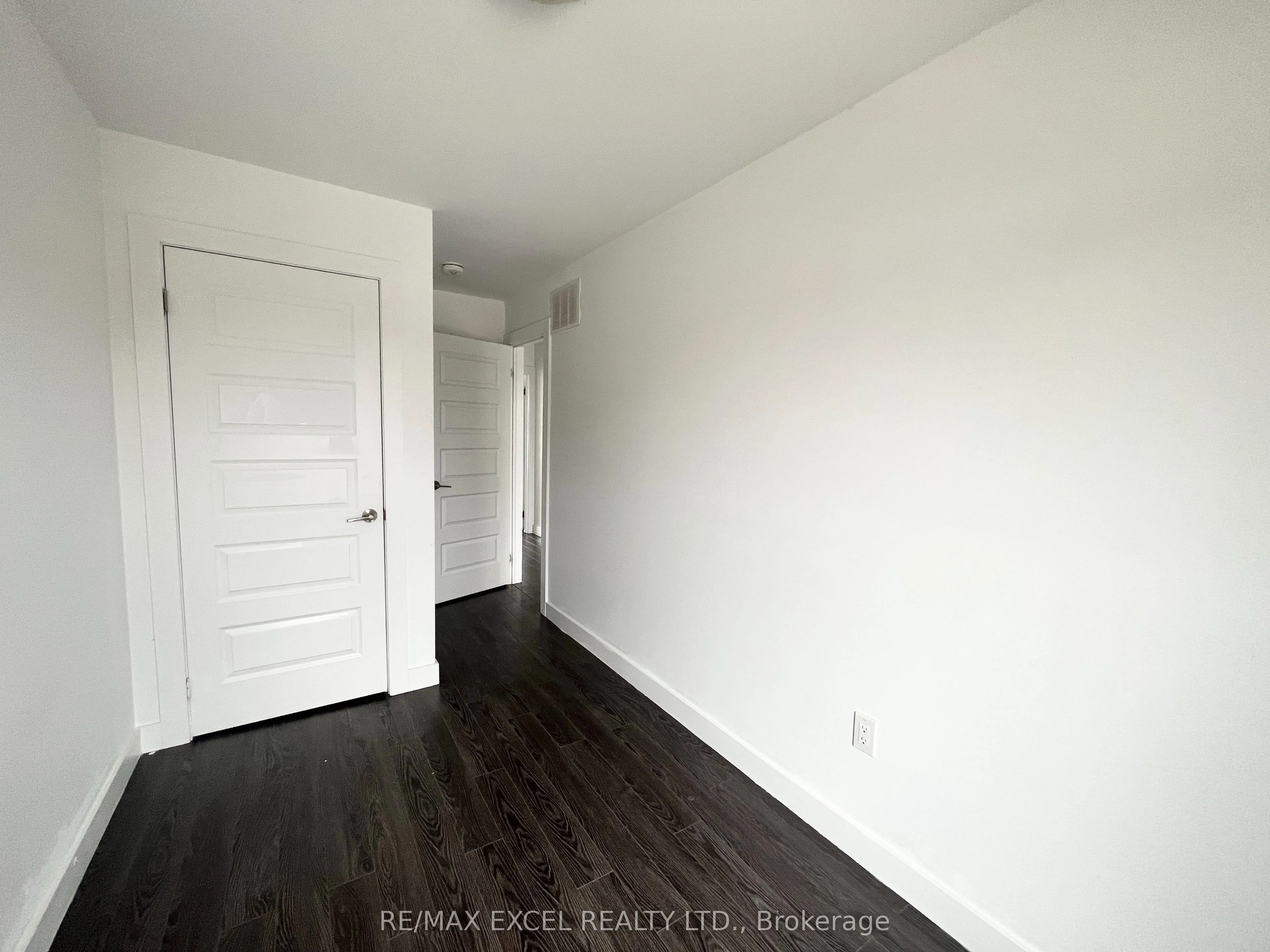 540 Essa Road, #1