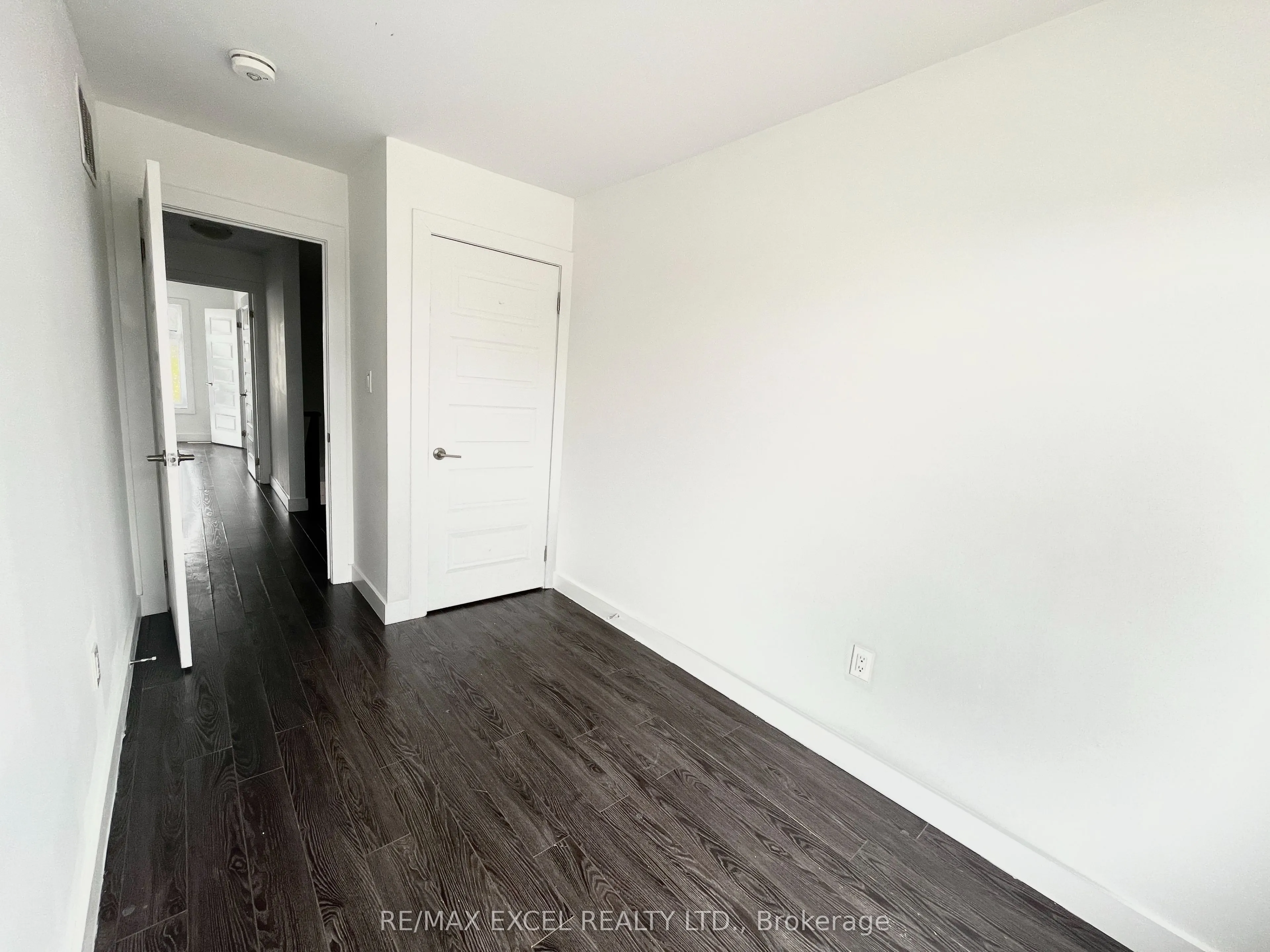 540 Essa Road, #1
