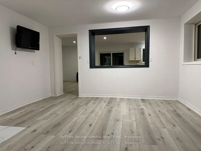 148 Melrose Avenue
