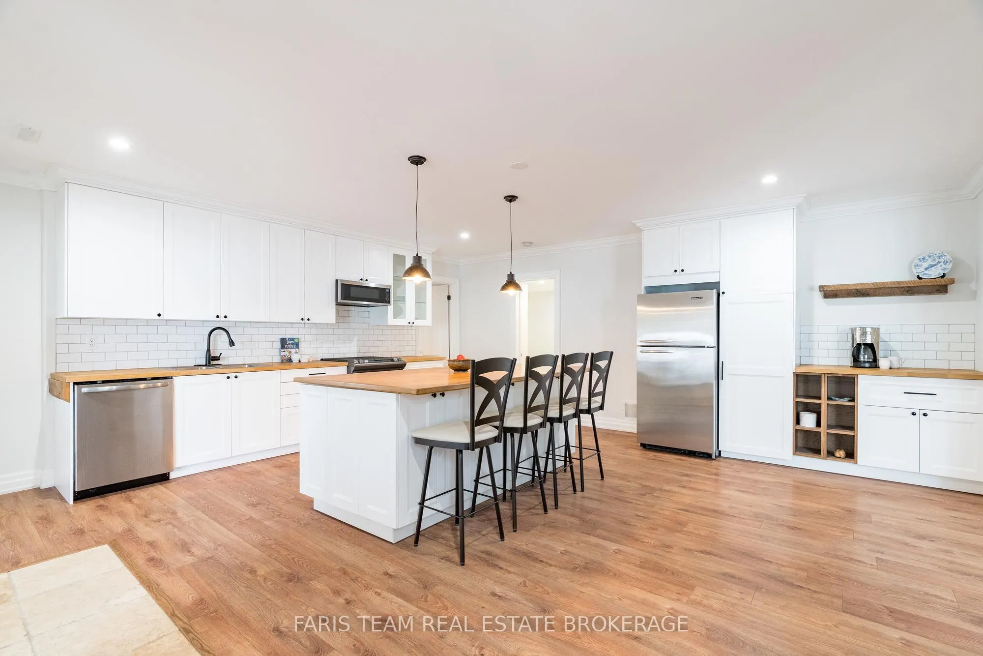 7 Highland Drive