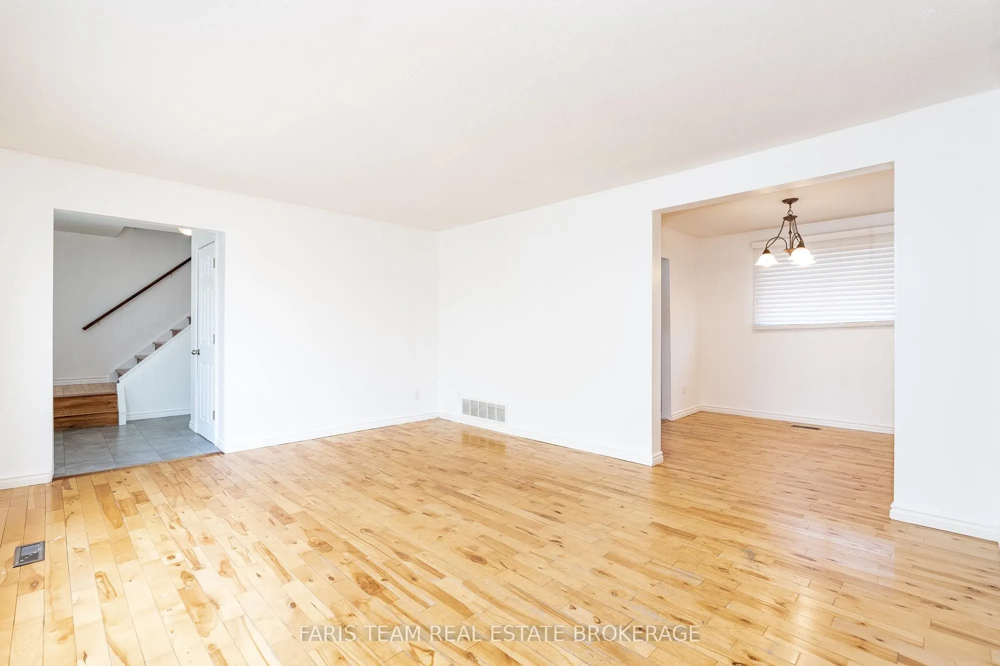 368 Leslie Avenue
