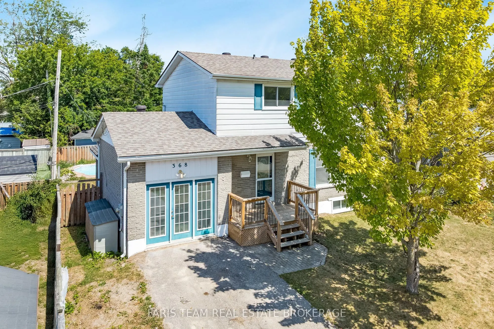 368 Leslie Avenue