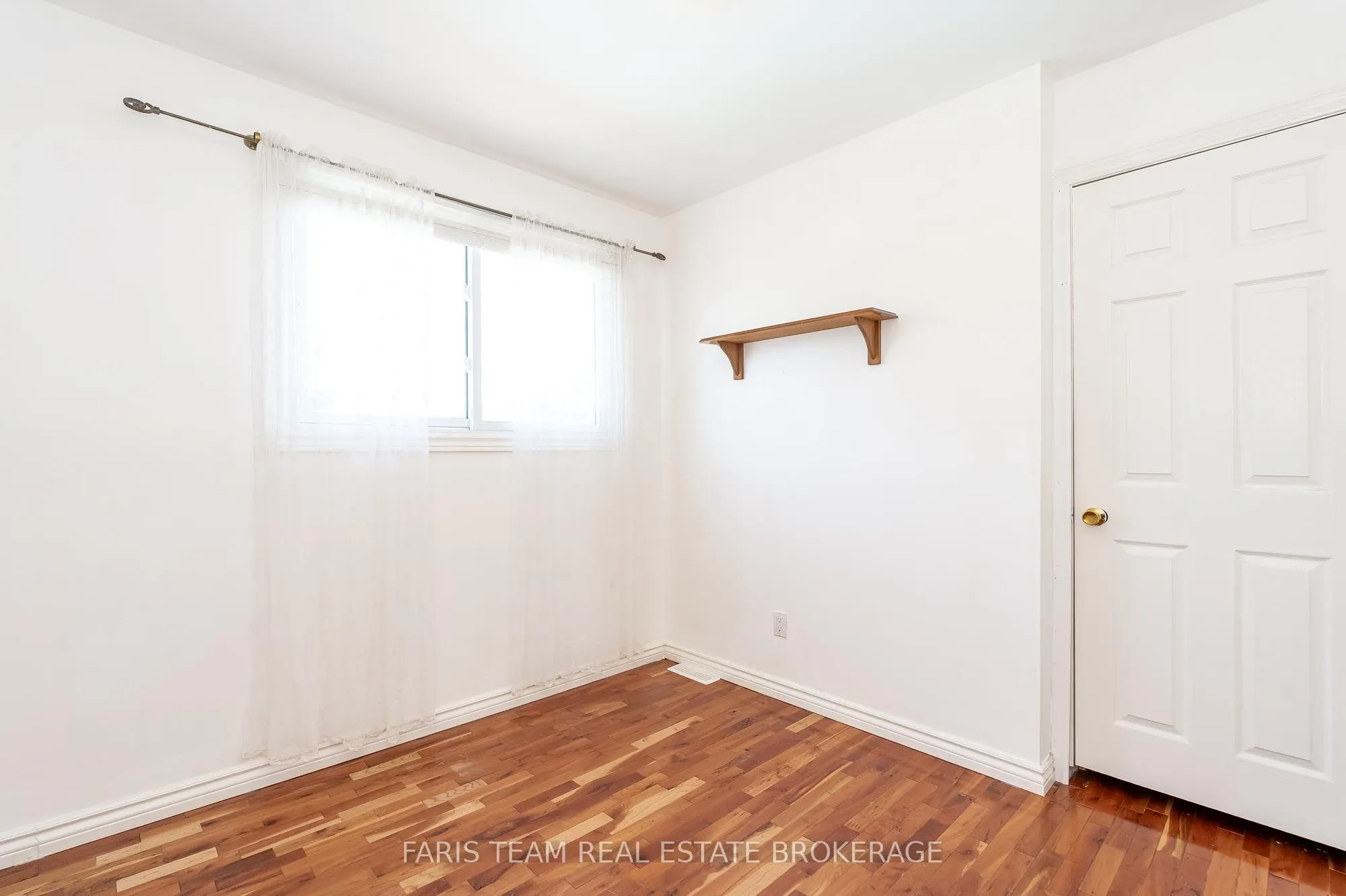 368 Leslie Avenue