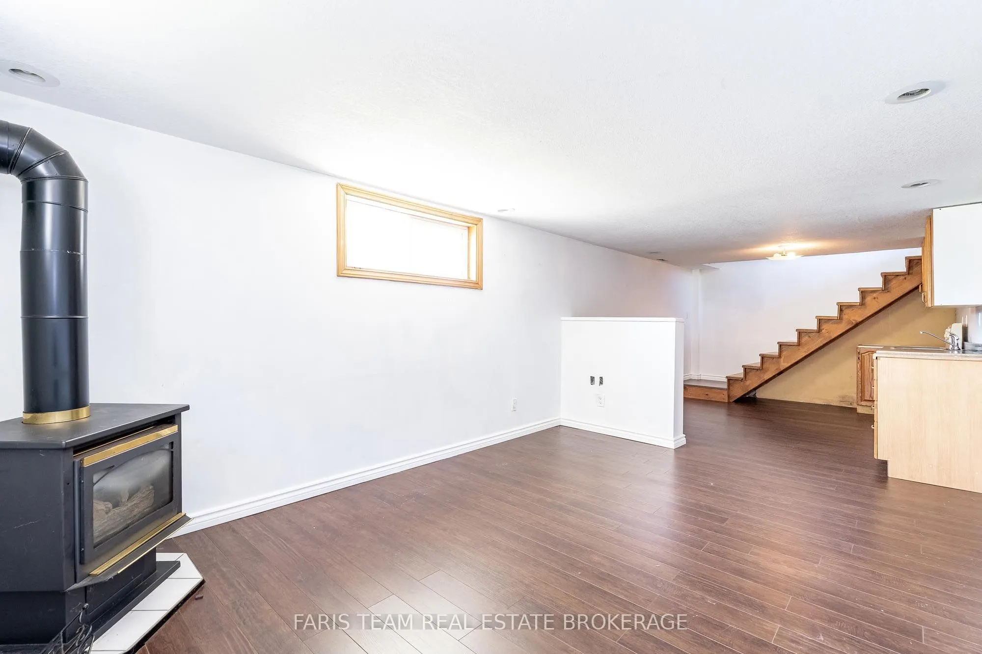 368 Leslie Avenue