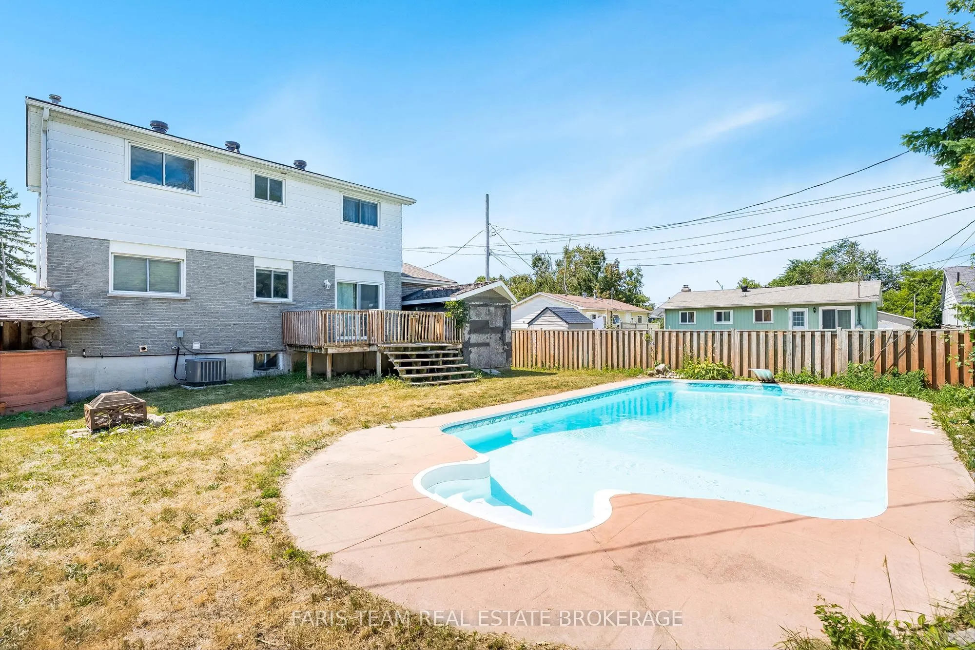 368 Leslie Avenue