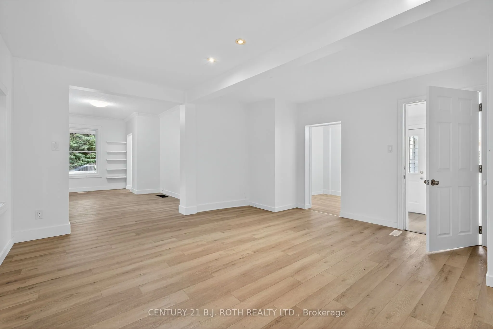 153 Laclie Street