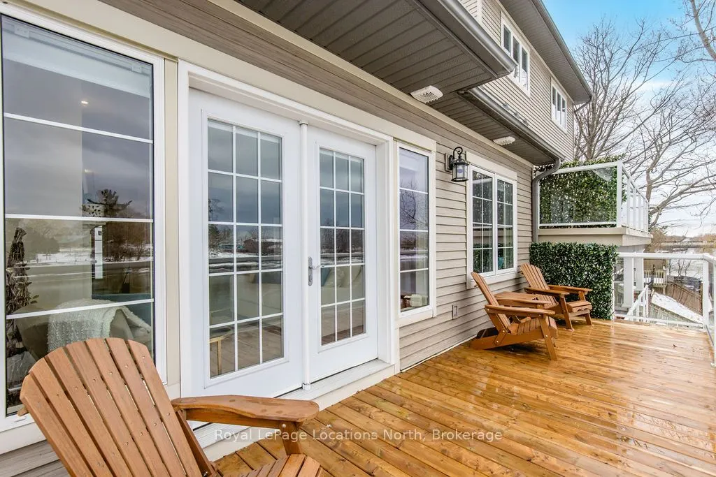64 RIVER Road E, #3