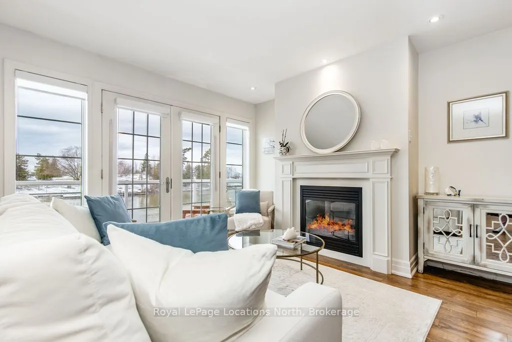 64 RIVER Road E, #3