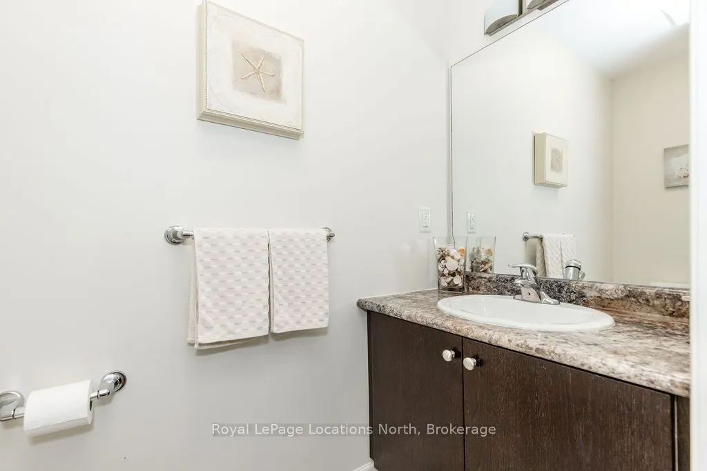 64 RIVER Road E, #3