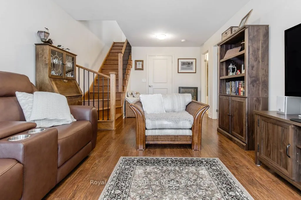 64 RIVER Road E, #3