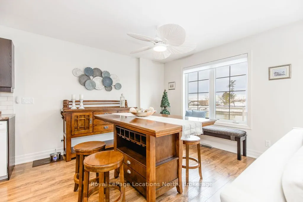 64 RIVER Road E, #3
