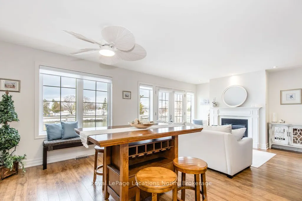 64 RIVER Road E, #3