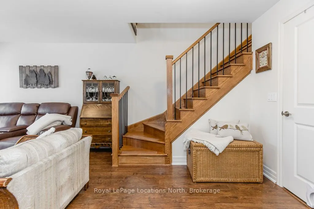 64 RIVER Road E, #3